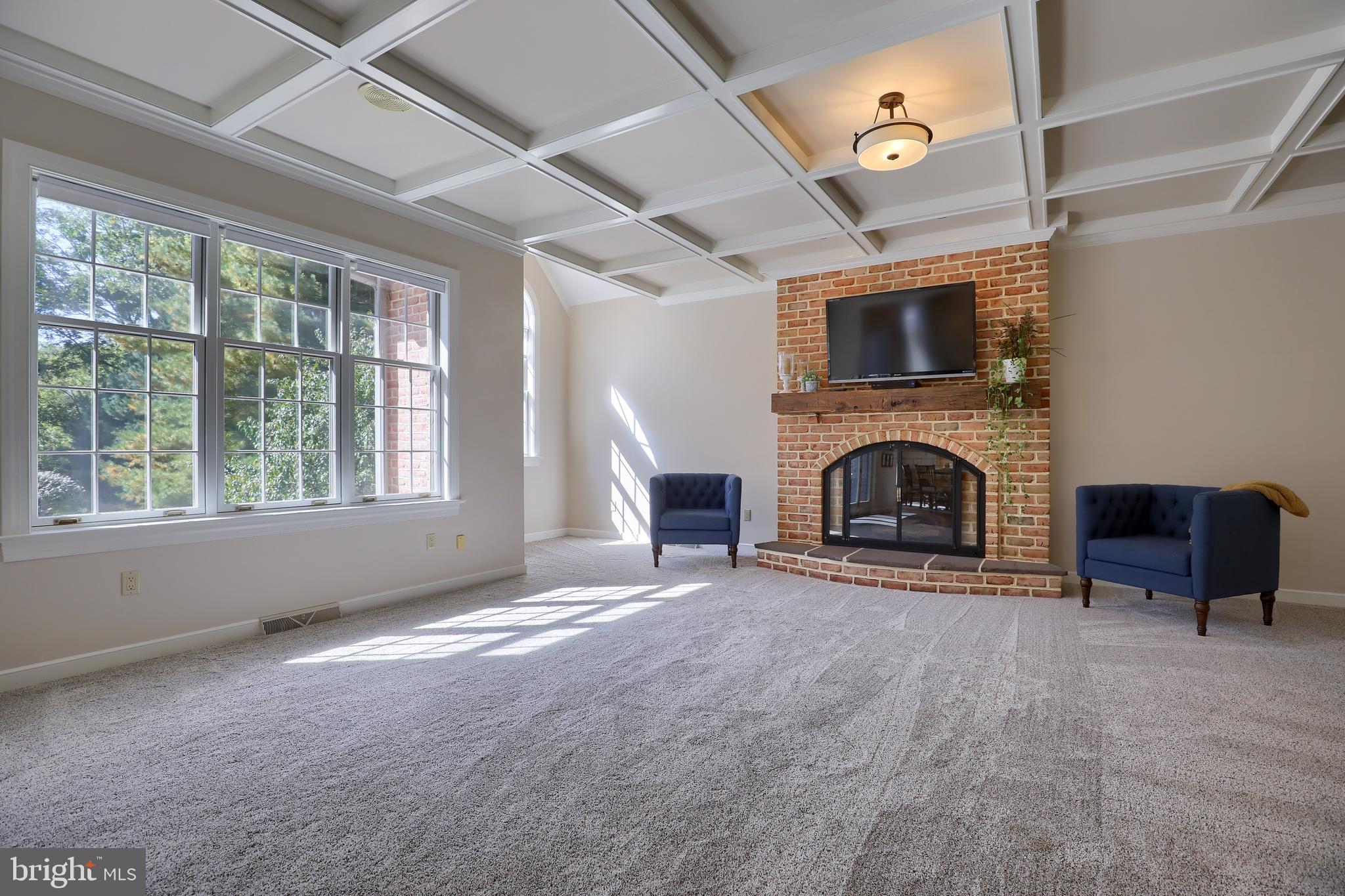 WATERFRONT ESTATES - Residential