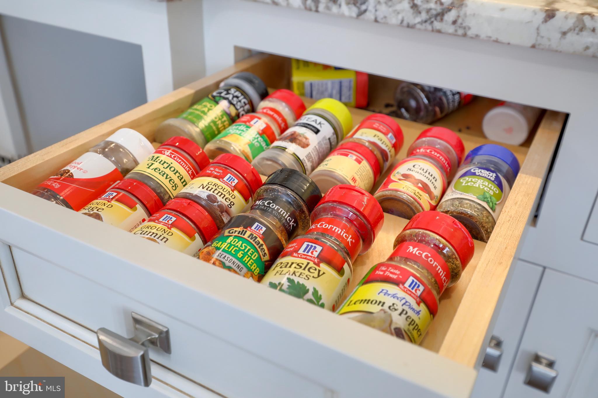 WATERFRONT ESTATES - Residential