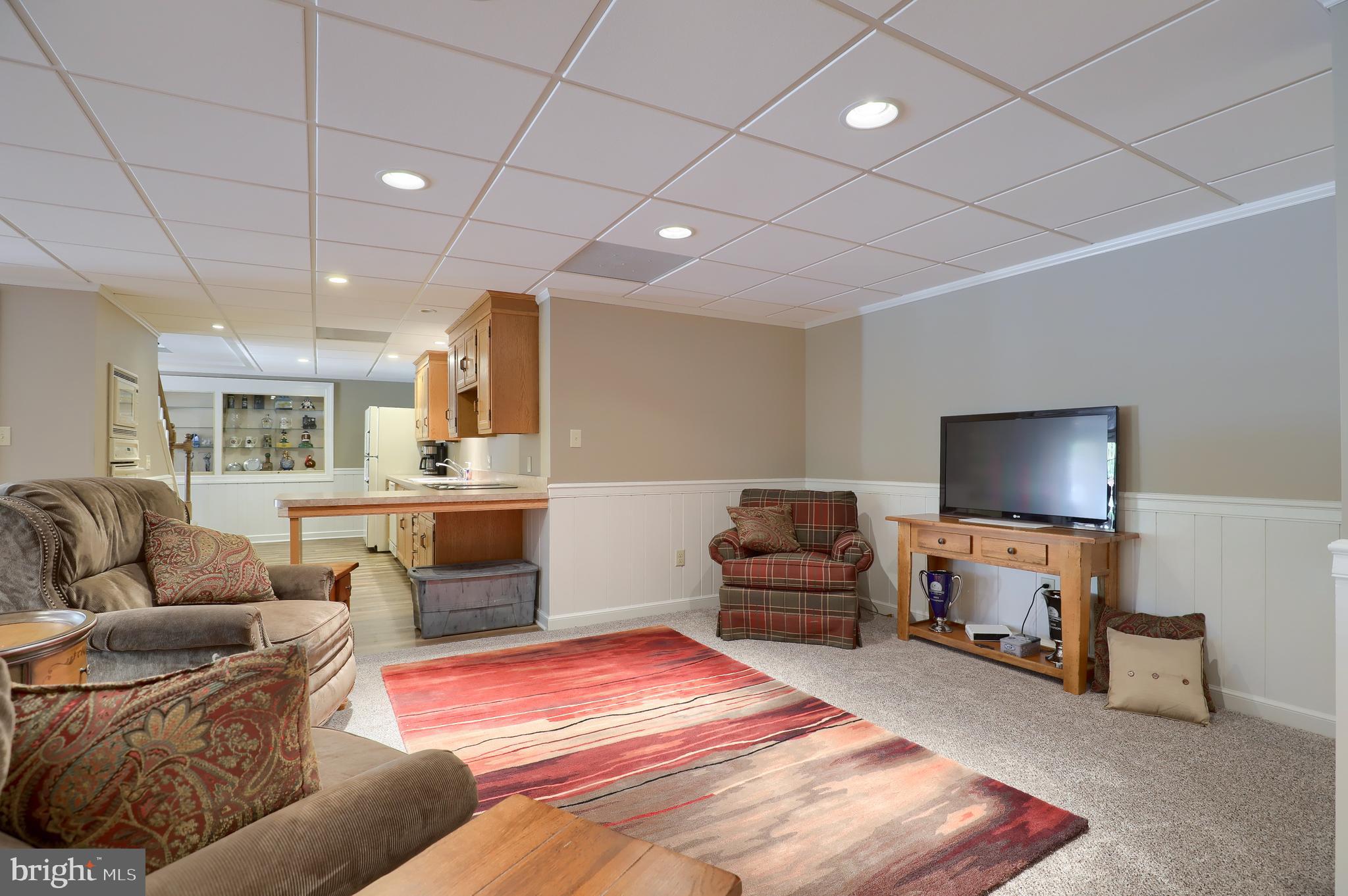 WATERFRONT ESTATES - Residential