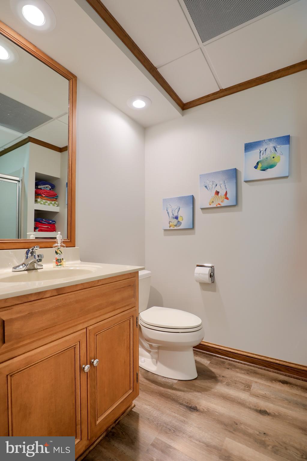 WATERFRONT ESTATES - Residential