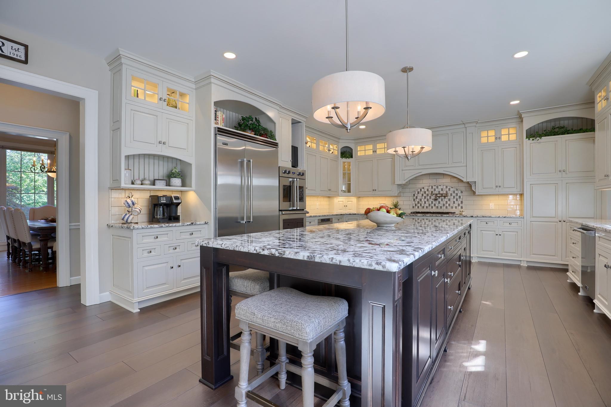 WATERFRONT ESTATES - Residential