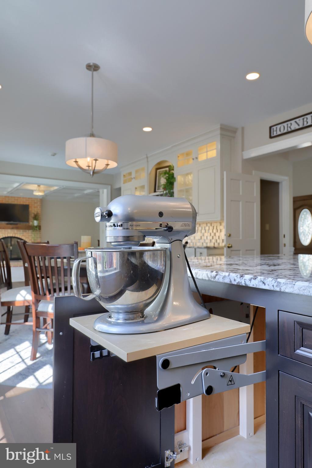 WATERFRONT ESTATES - Residential