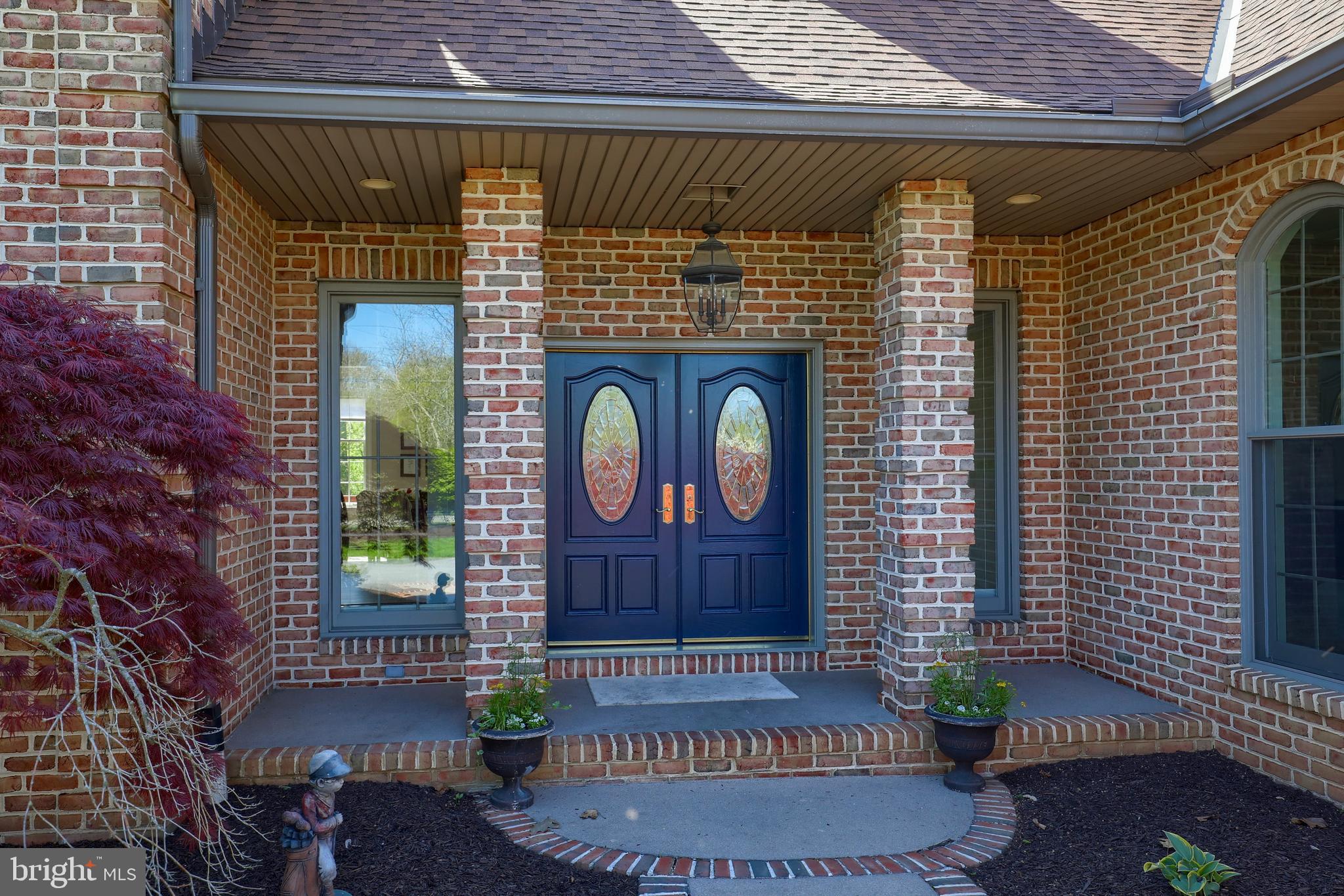 WATERFRONT ESTATES - Residential