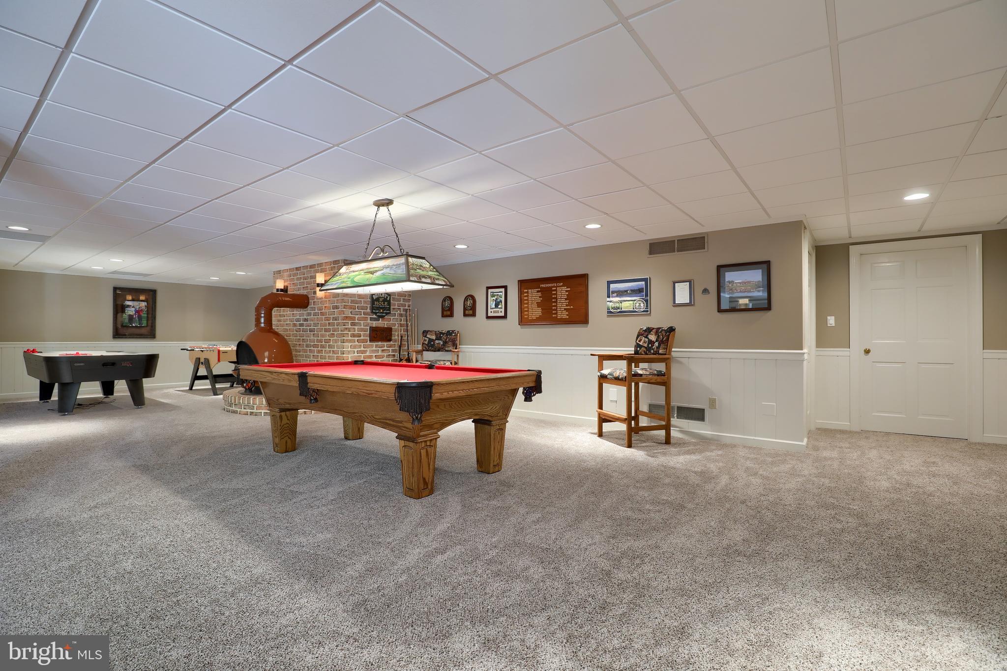 WATERFRONT ESTATES - Residential