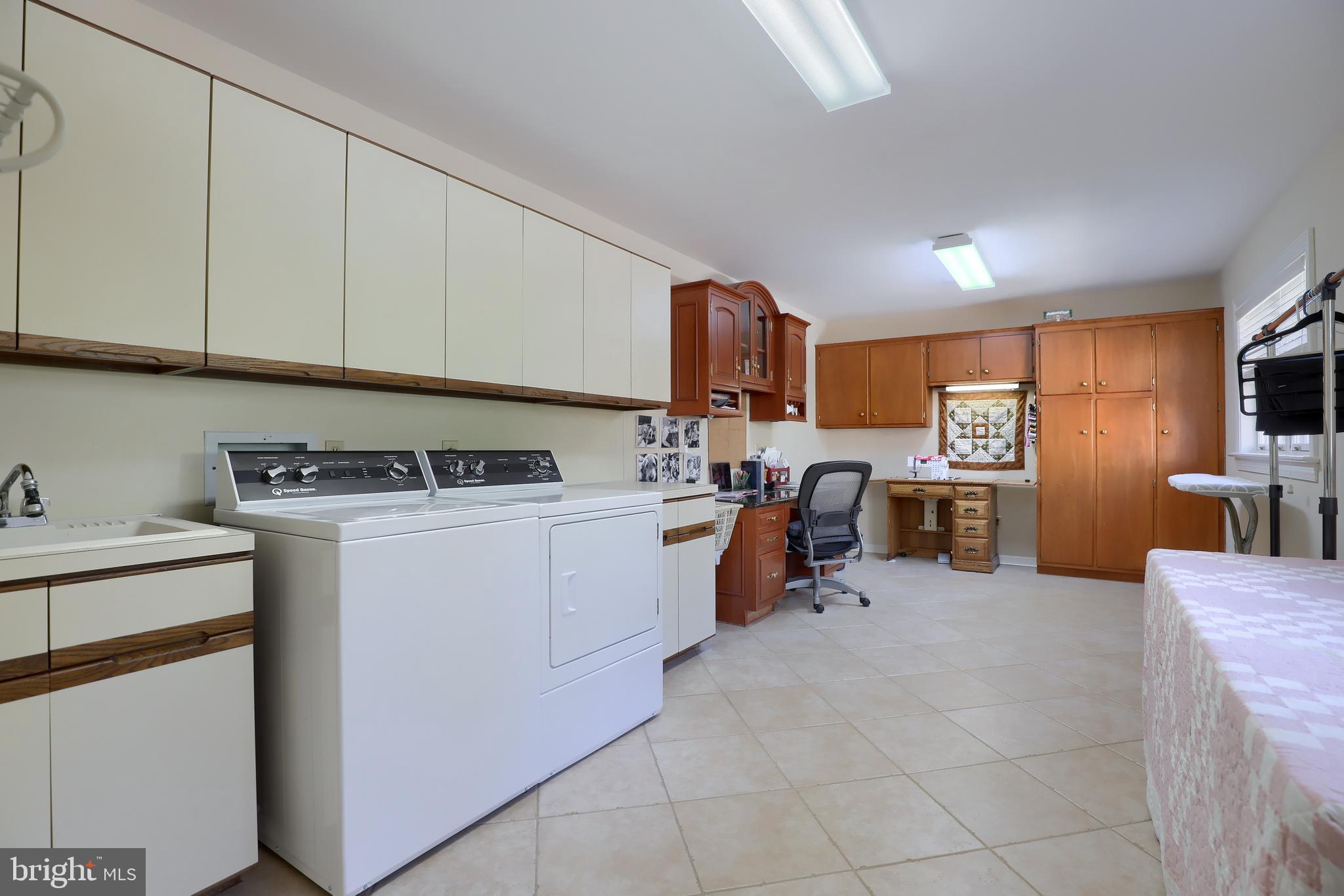 WATERFRONT ESTATES - Residential