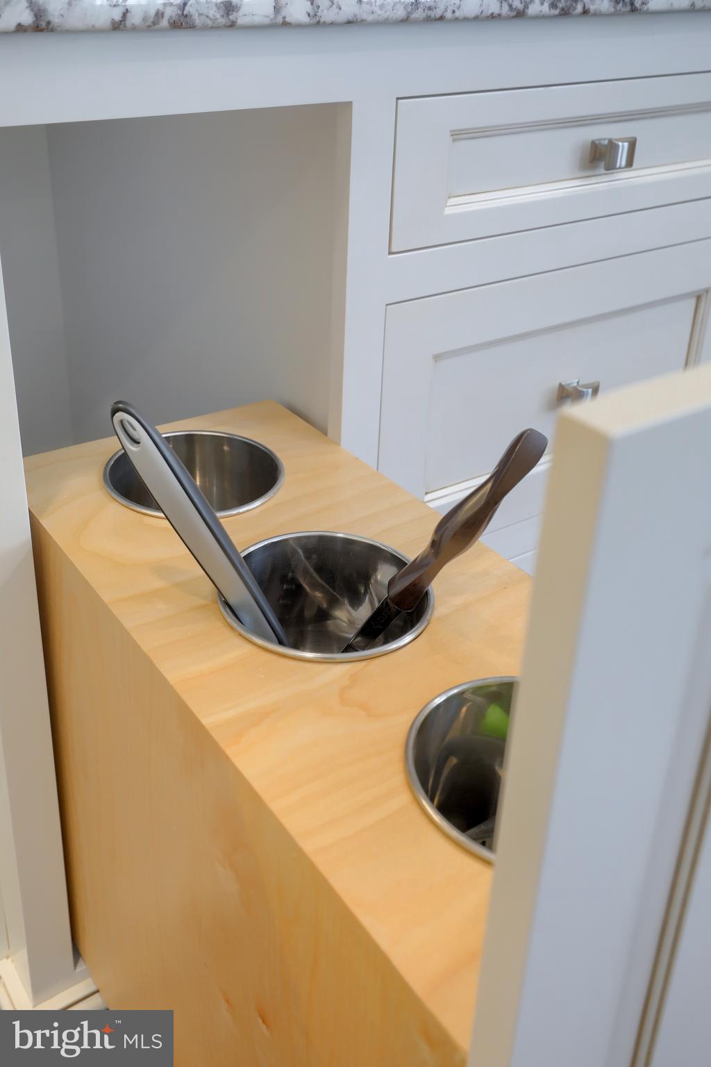 WATERFRONT ESTATES - Residential