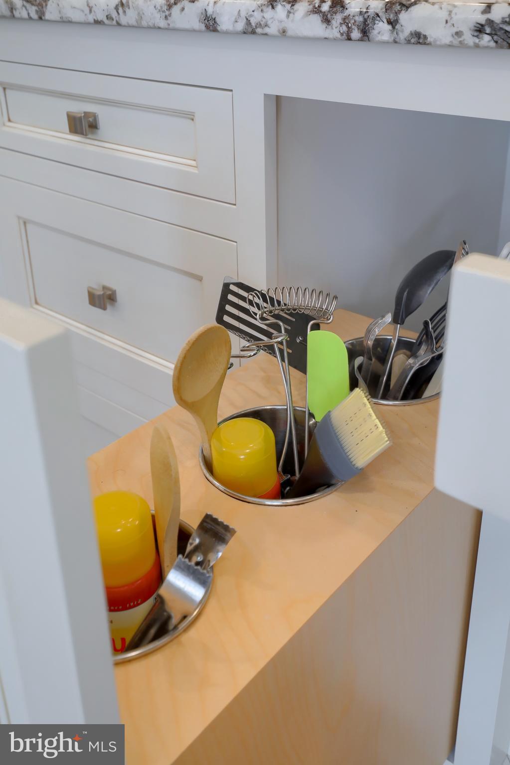 WATERFRONT ESTATES - Residential