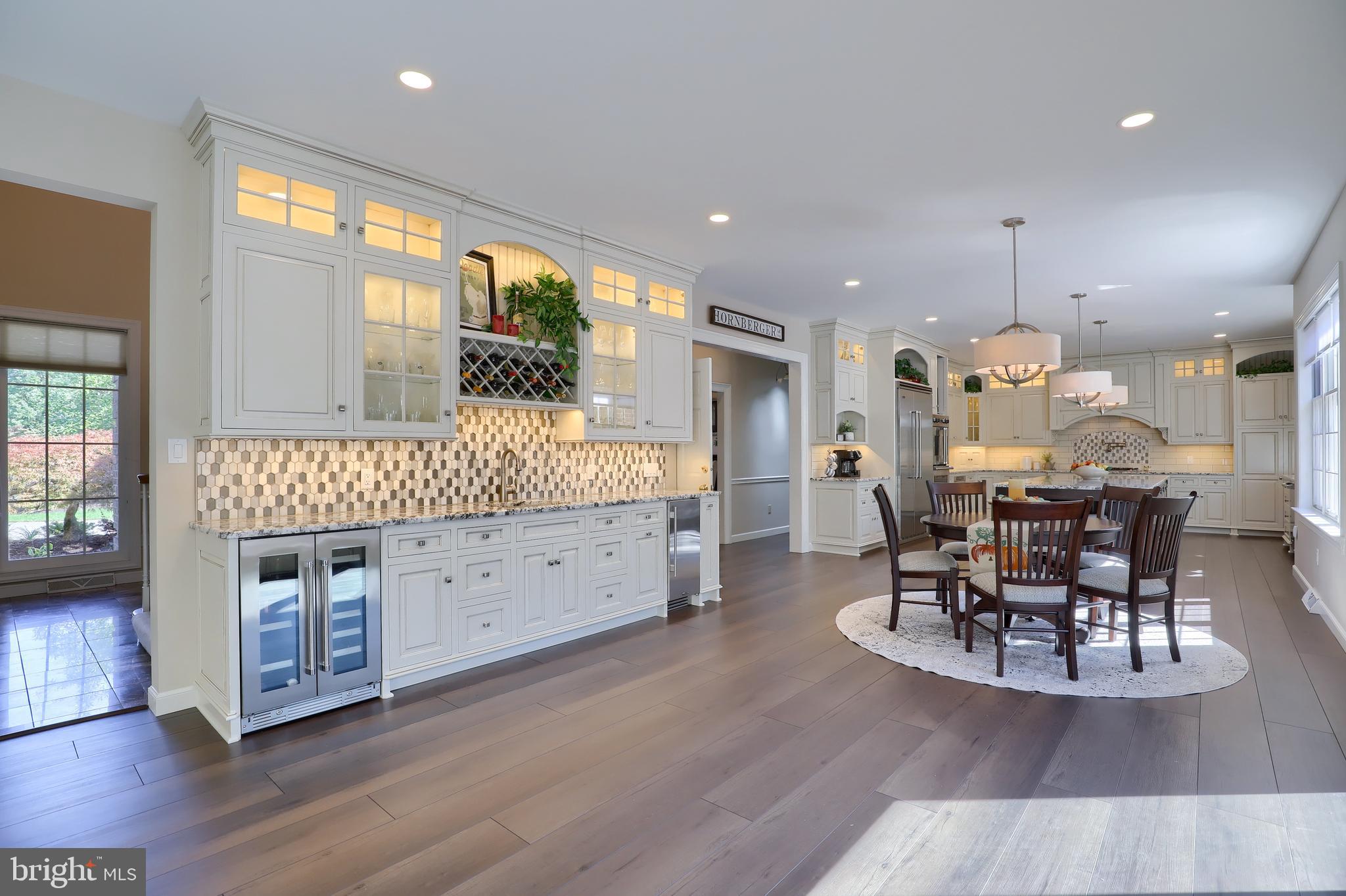 WATERFRONT ESTATES - Residential