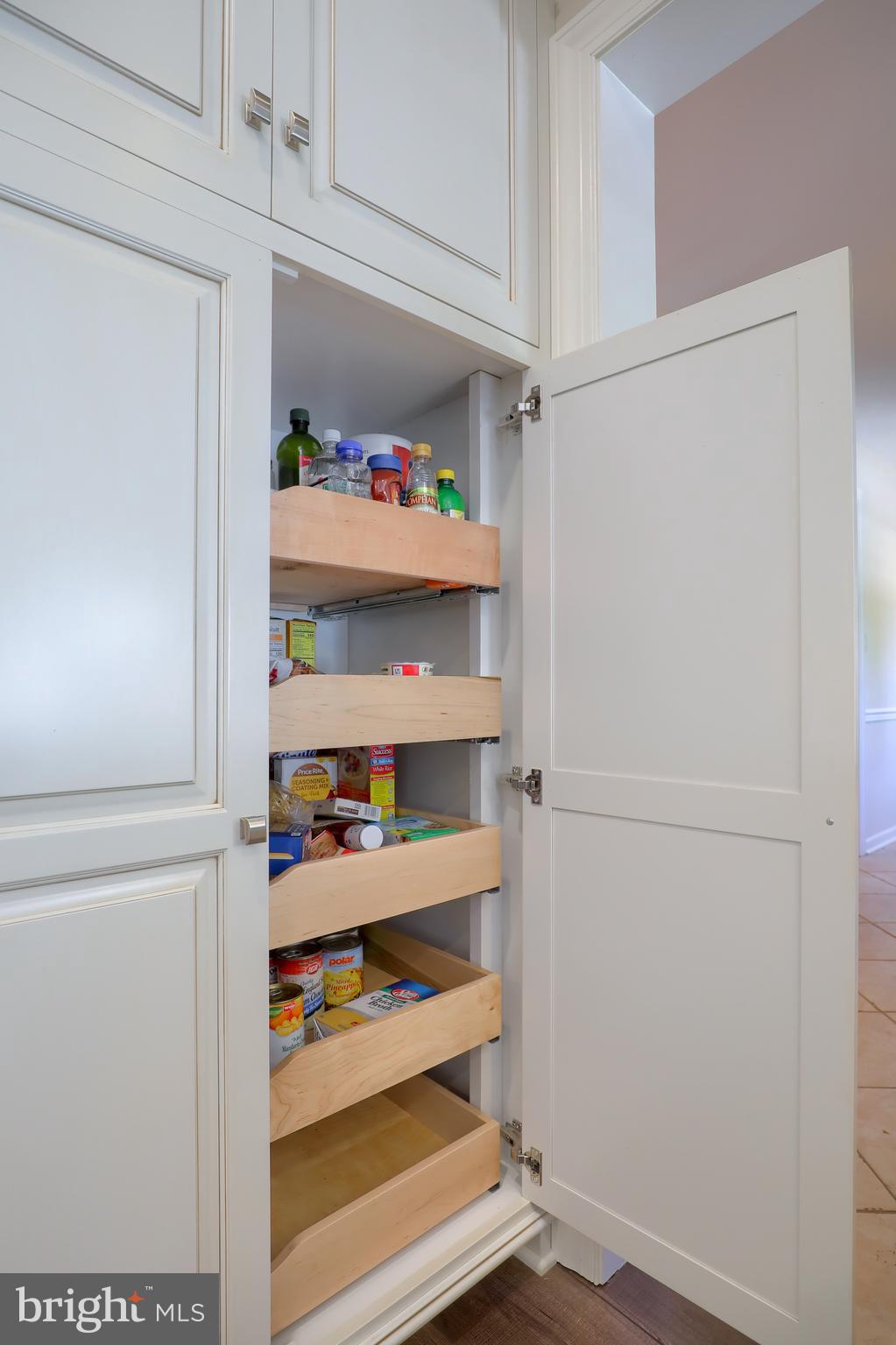 WATERFRONT ESTATES - Residential