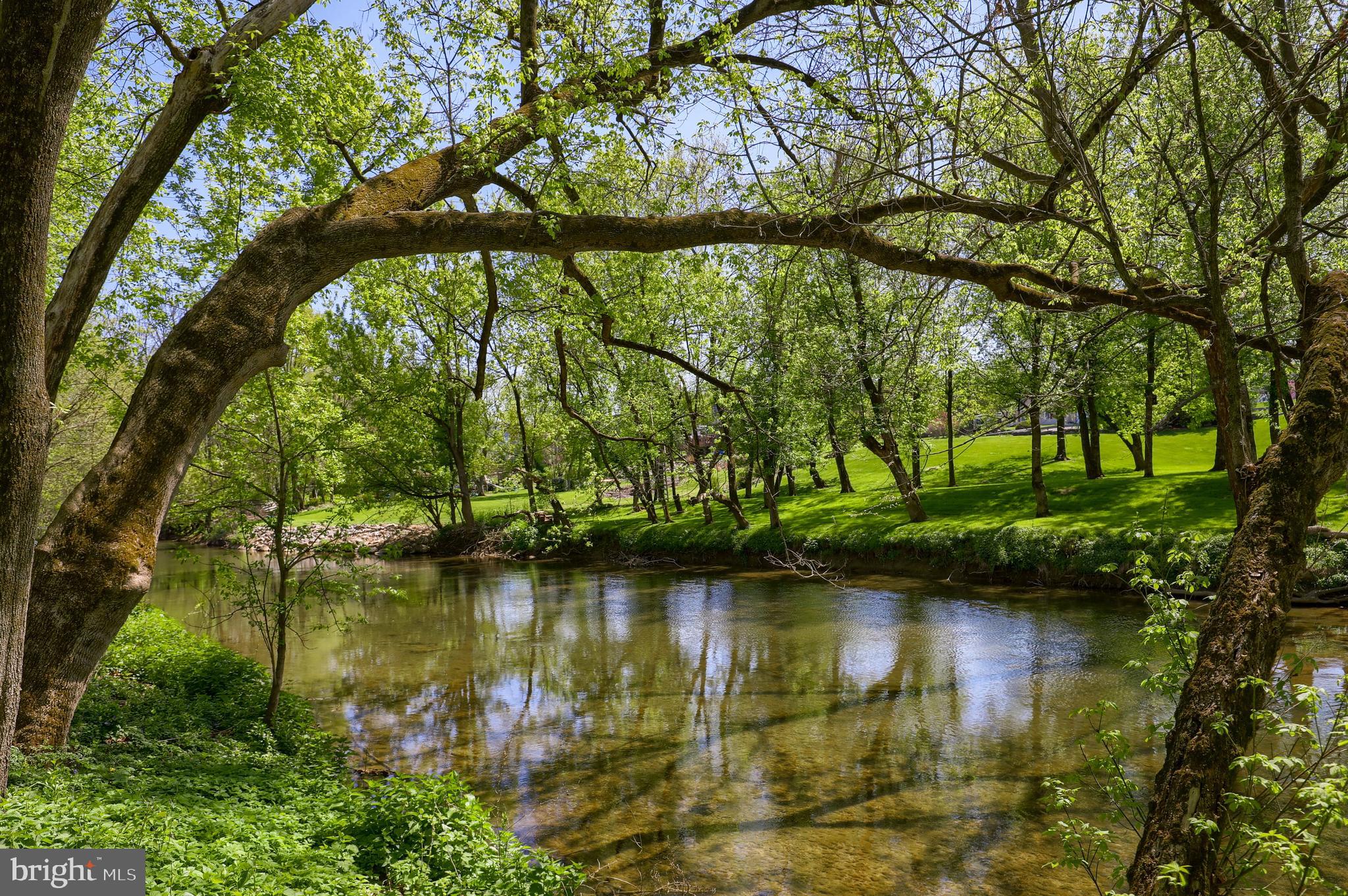 WATERFRONT ESTATES - Residential