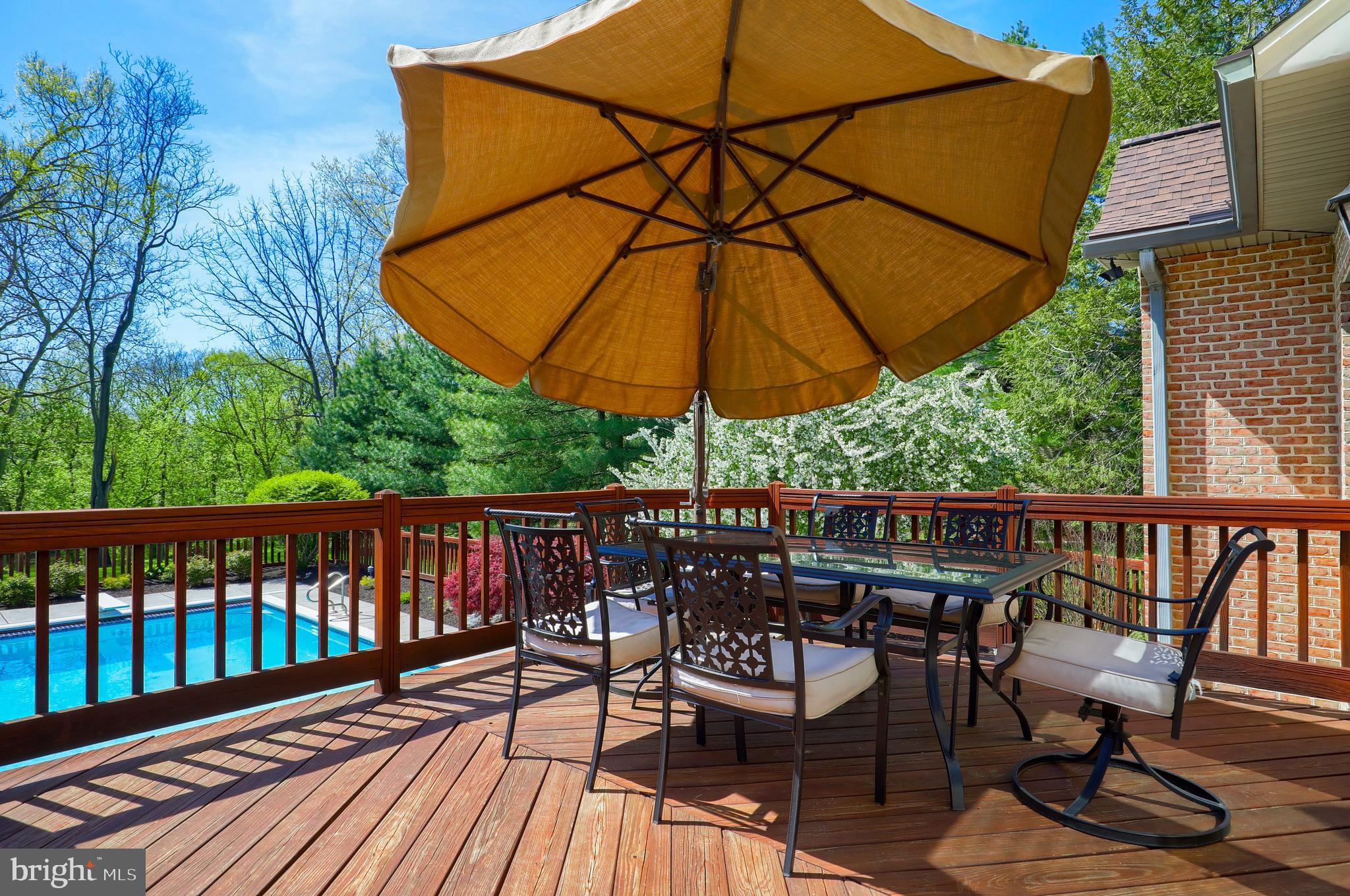 WATERFRONT ESTATES - Residential