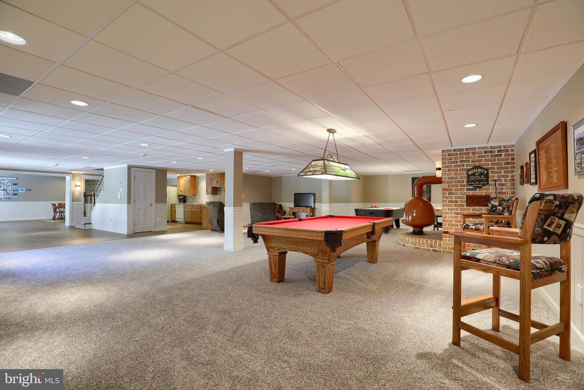 WATERFRONT ESTATES - Residential