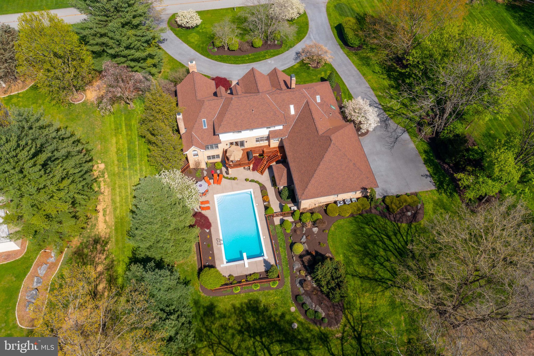 WATERFRONT ESTATES - Residential