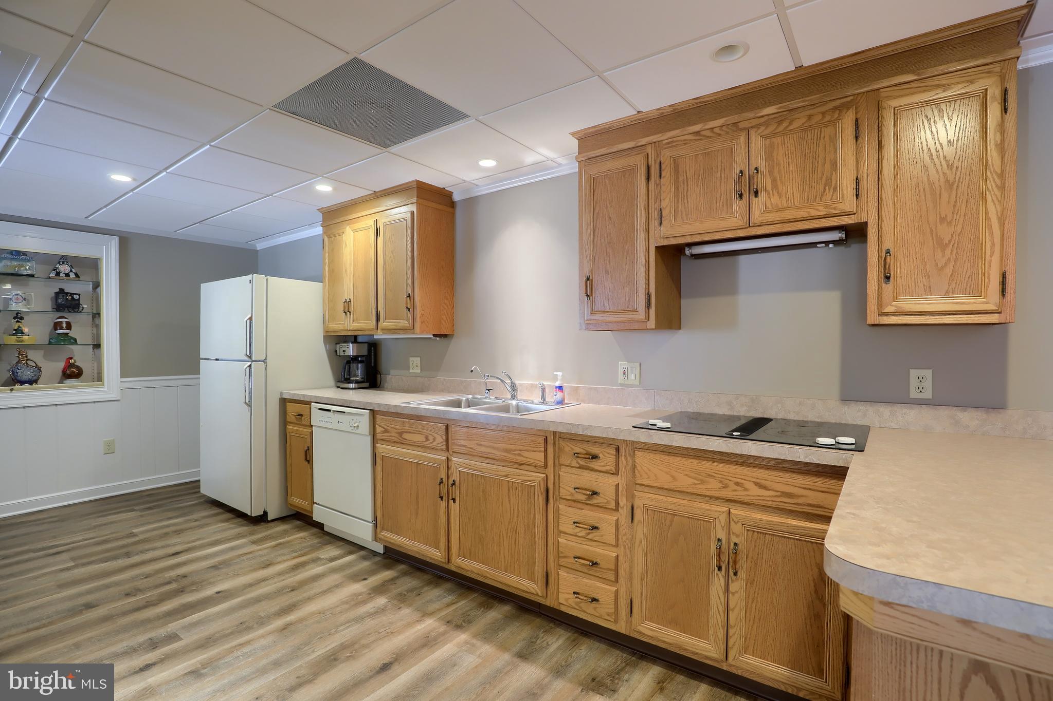 WATERFRONT ESTATES - Residential