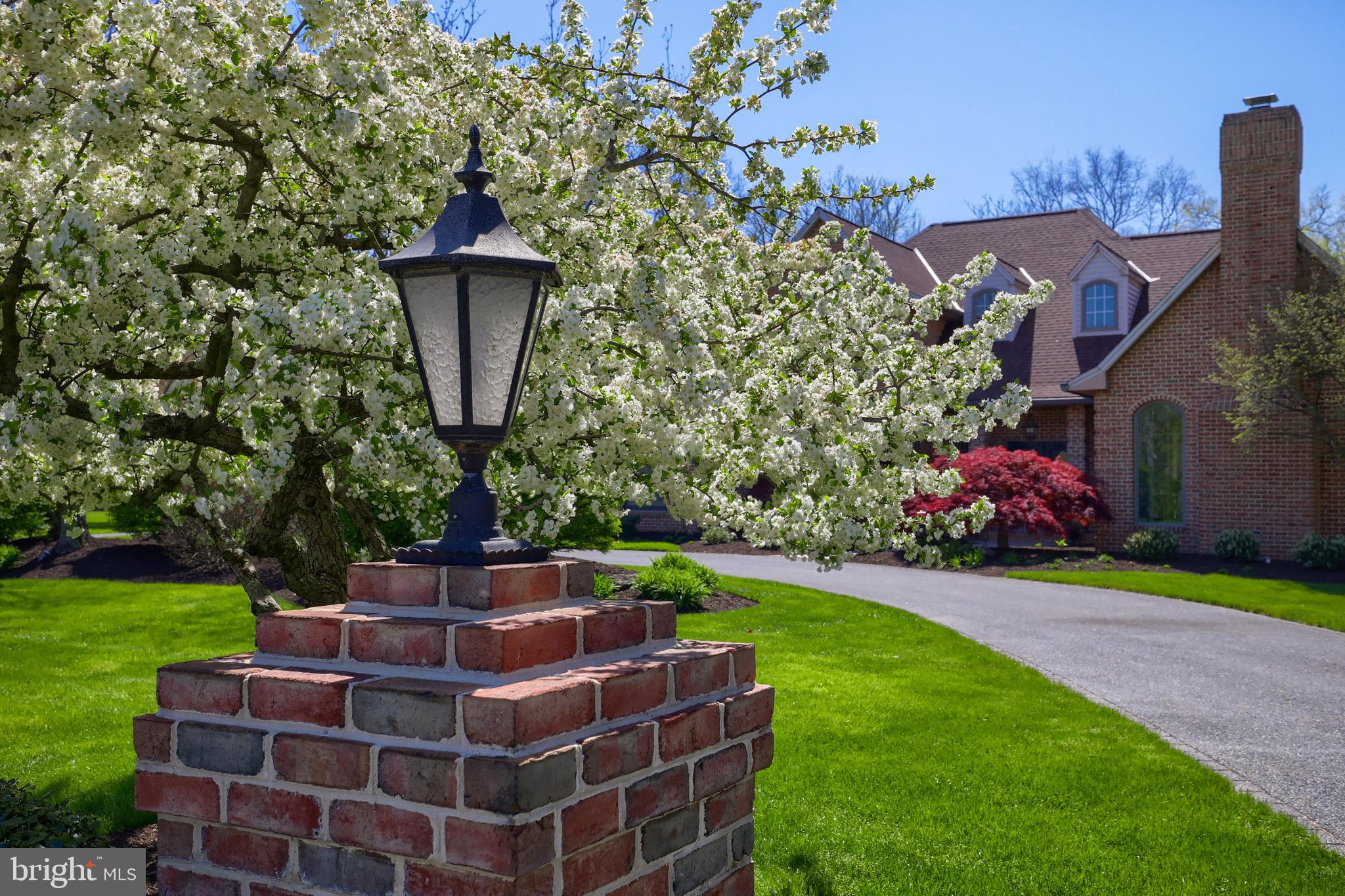 WATERFRONT ESTATES - Residential