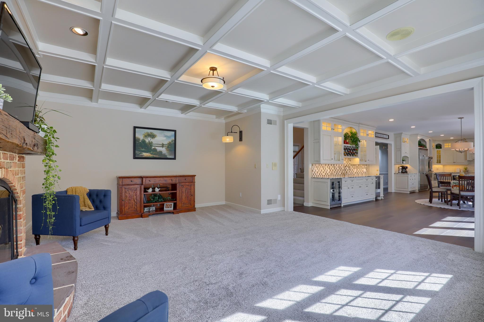 WATERFRONT ESTATES - Residential