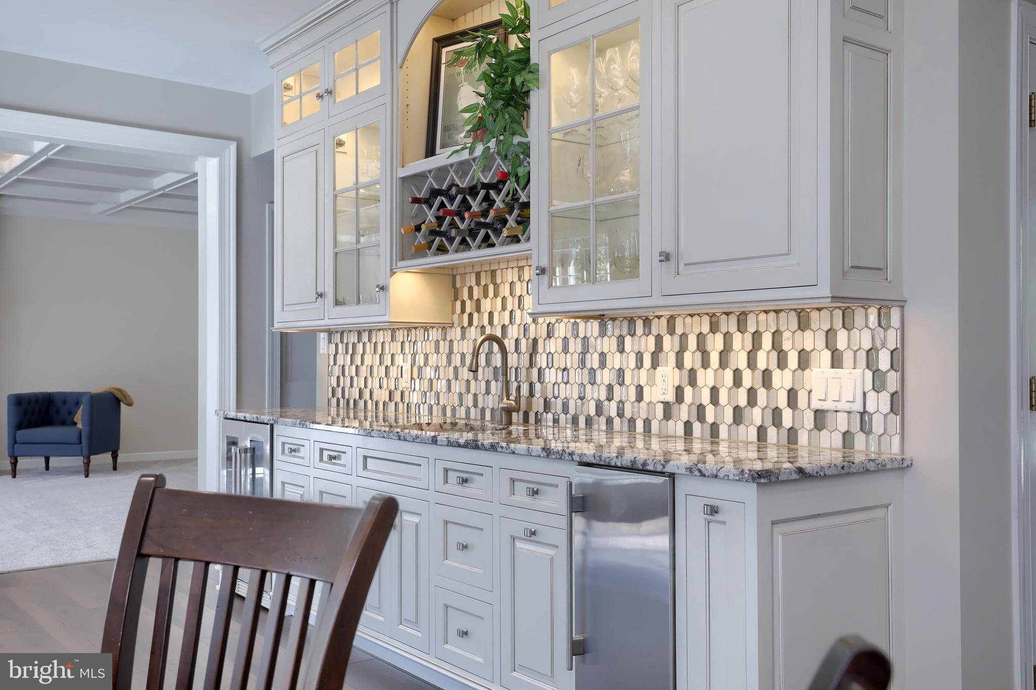 WATERFRONT ESTATES - Residential