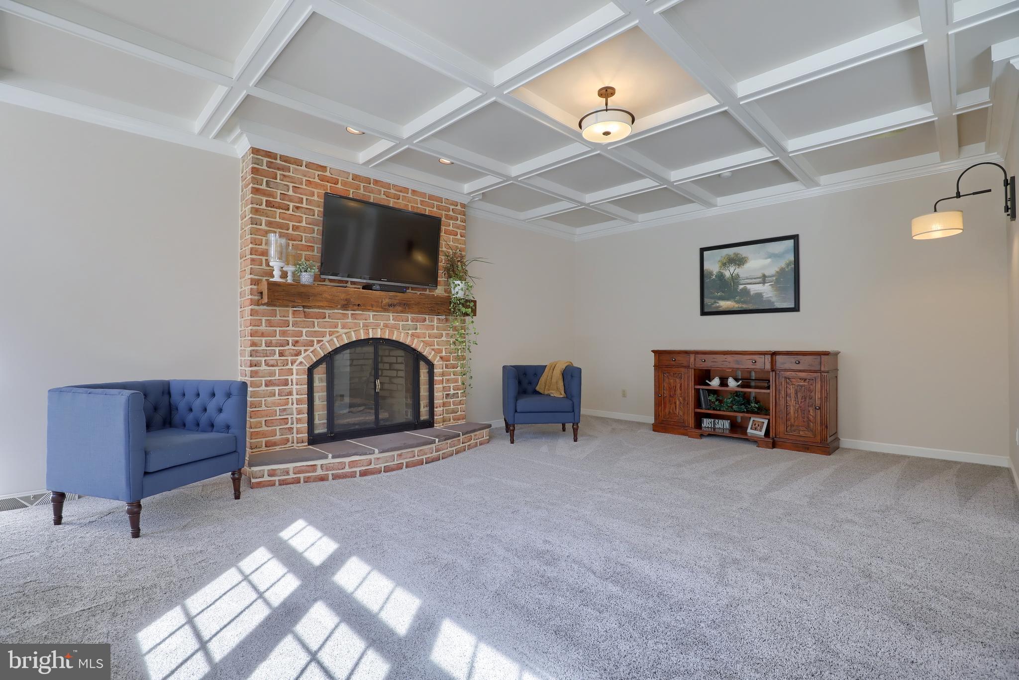 WATERFRONT ESTATES - Residential