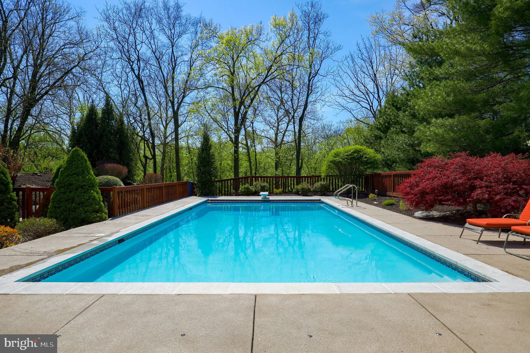 WATERFRONT ESTATES - Residential