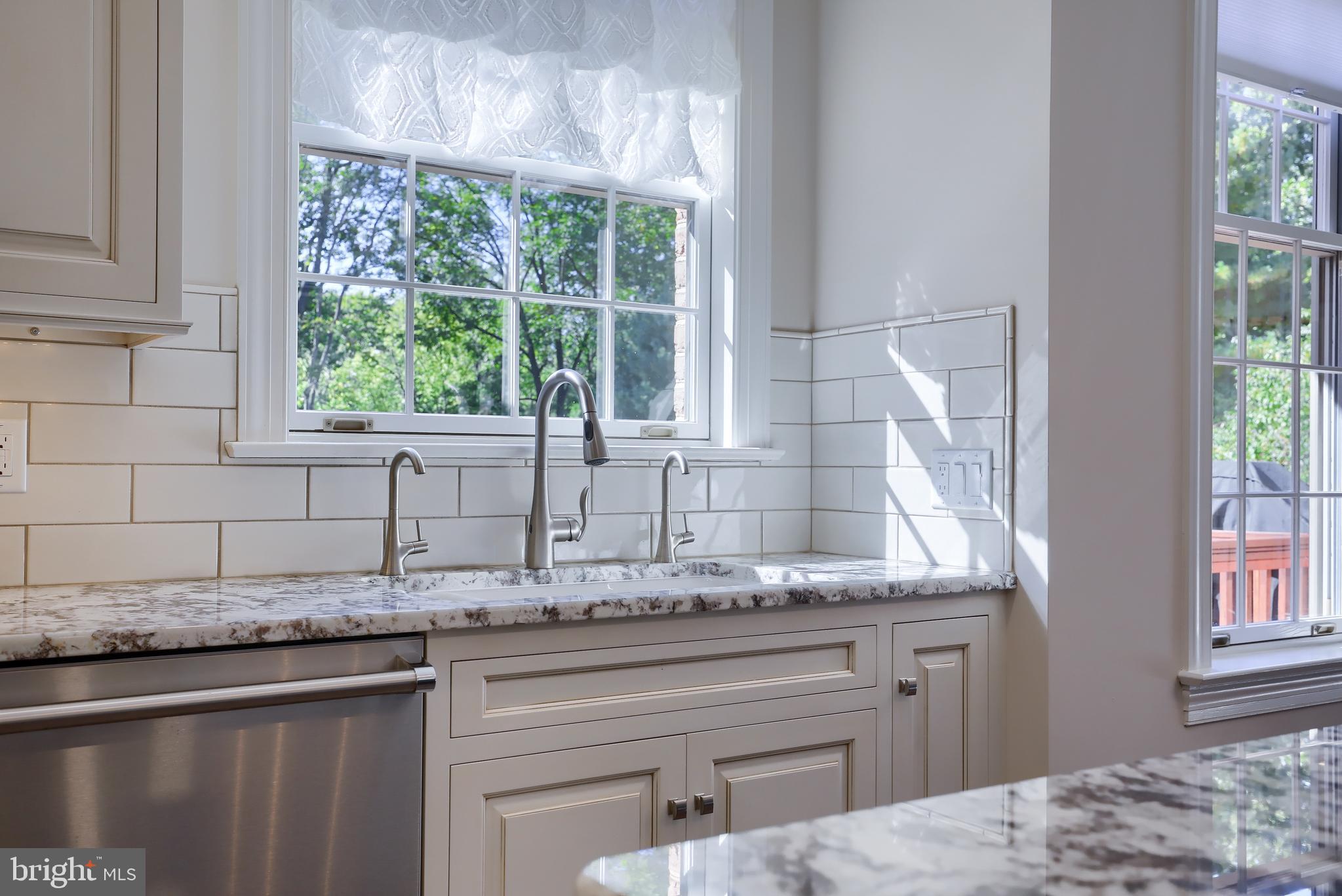 WATERFRONT ESTATES - Residential