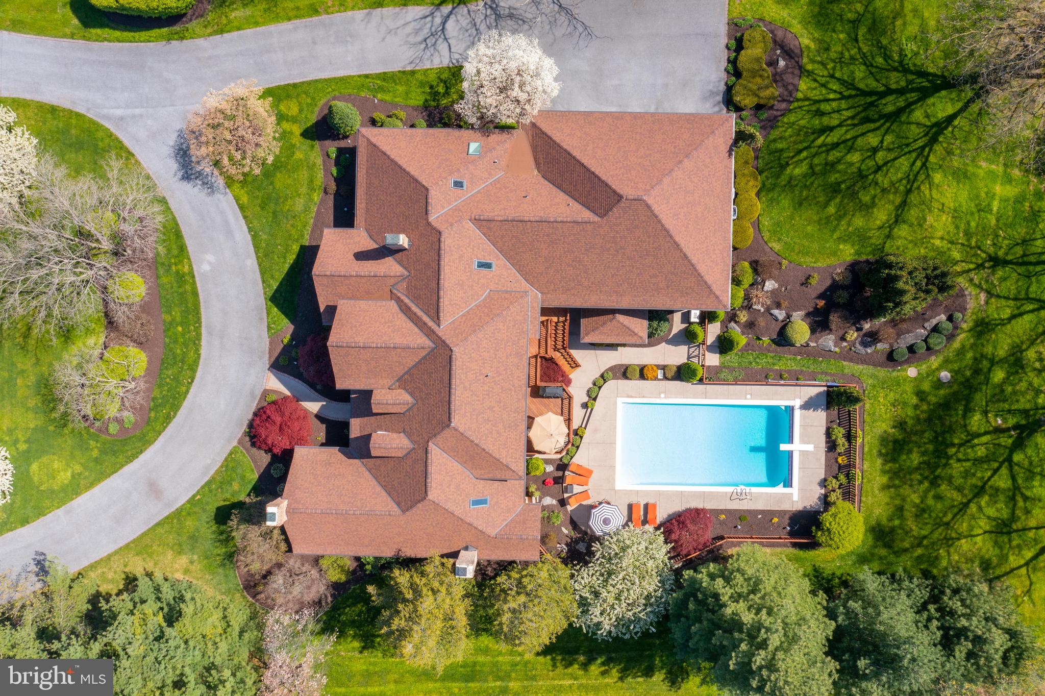 WATERFRONT ESTATES - Residential