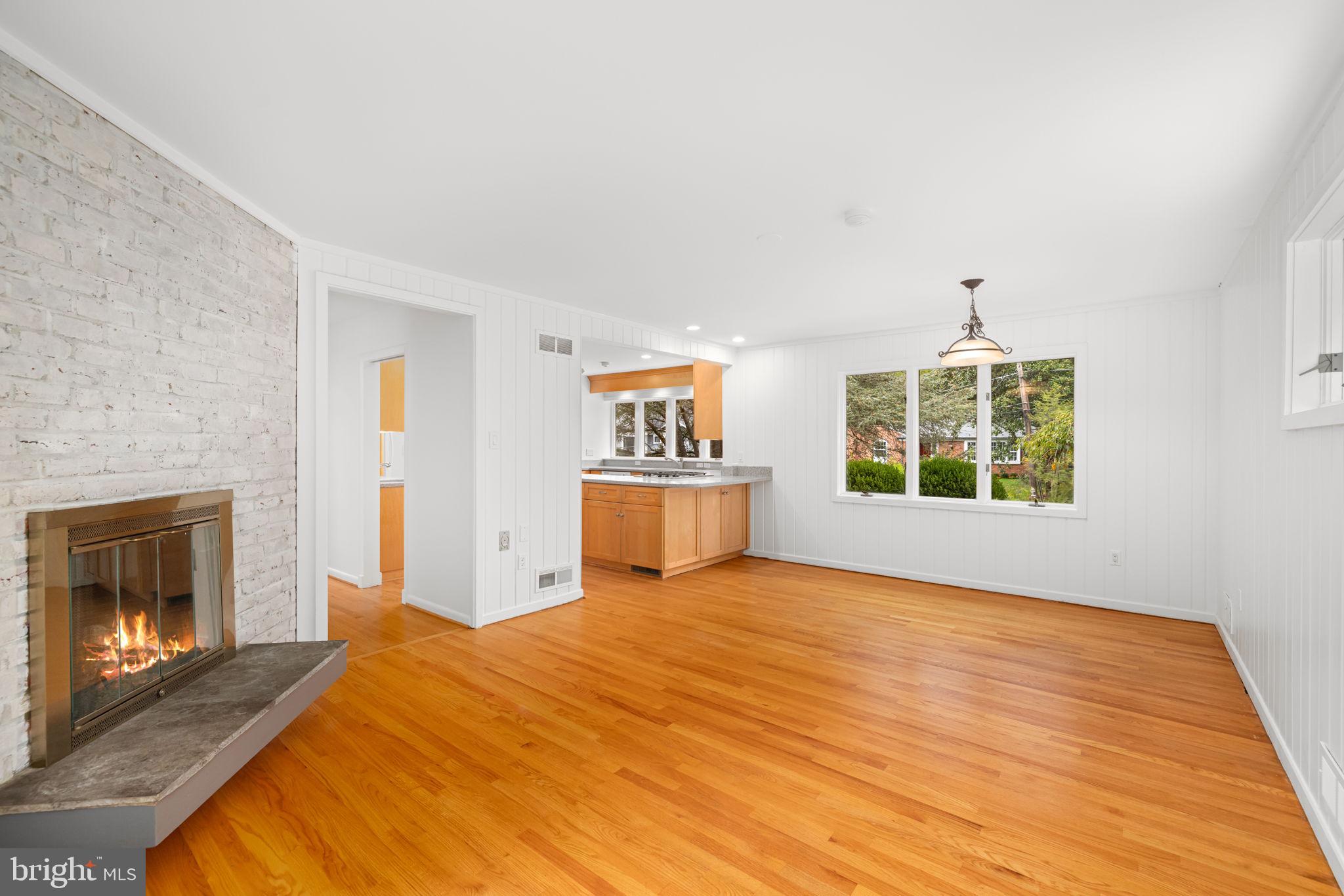 BRADLEY HILLS - Residential