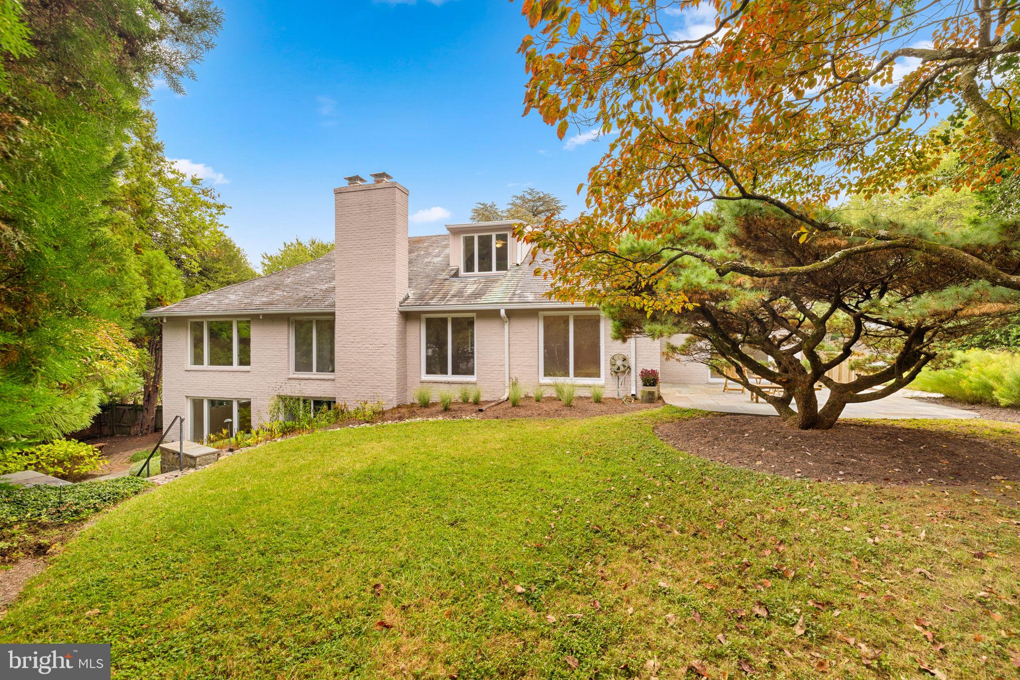 BRADLEY HILLS - Residential