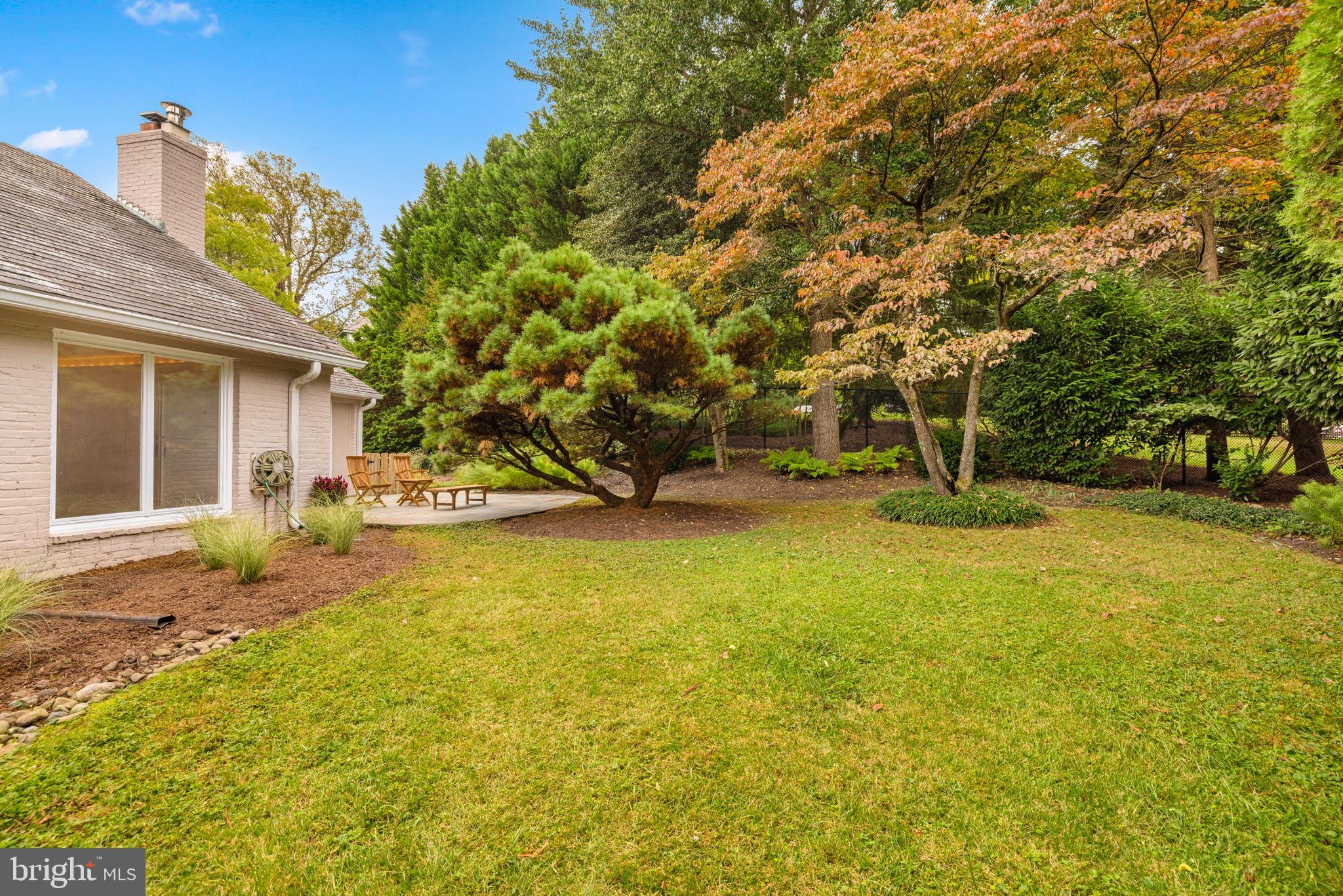 BRADLEY HILLS - Residential