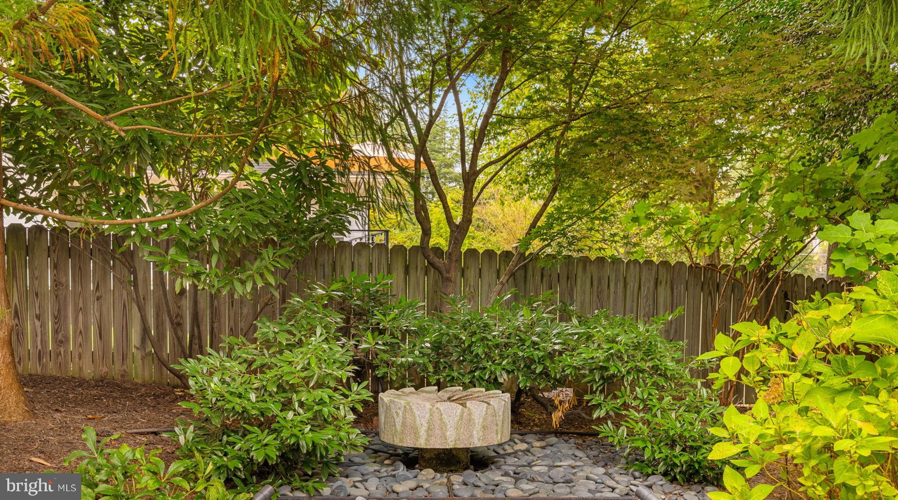 BRADLEY HILLS - Residential