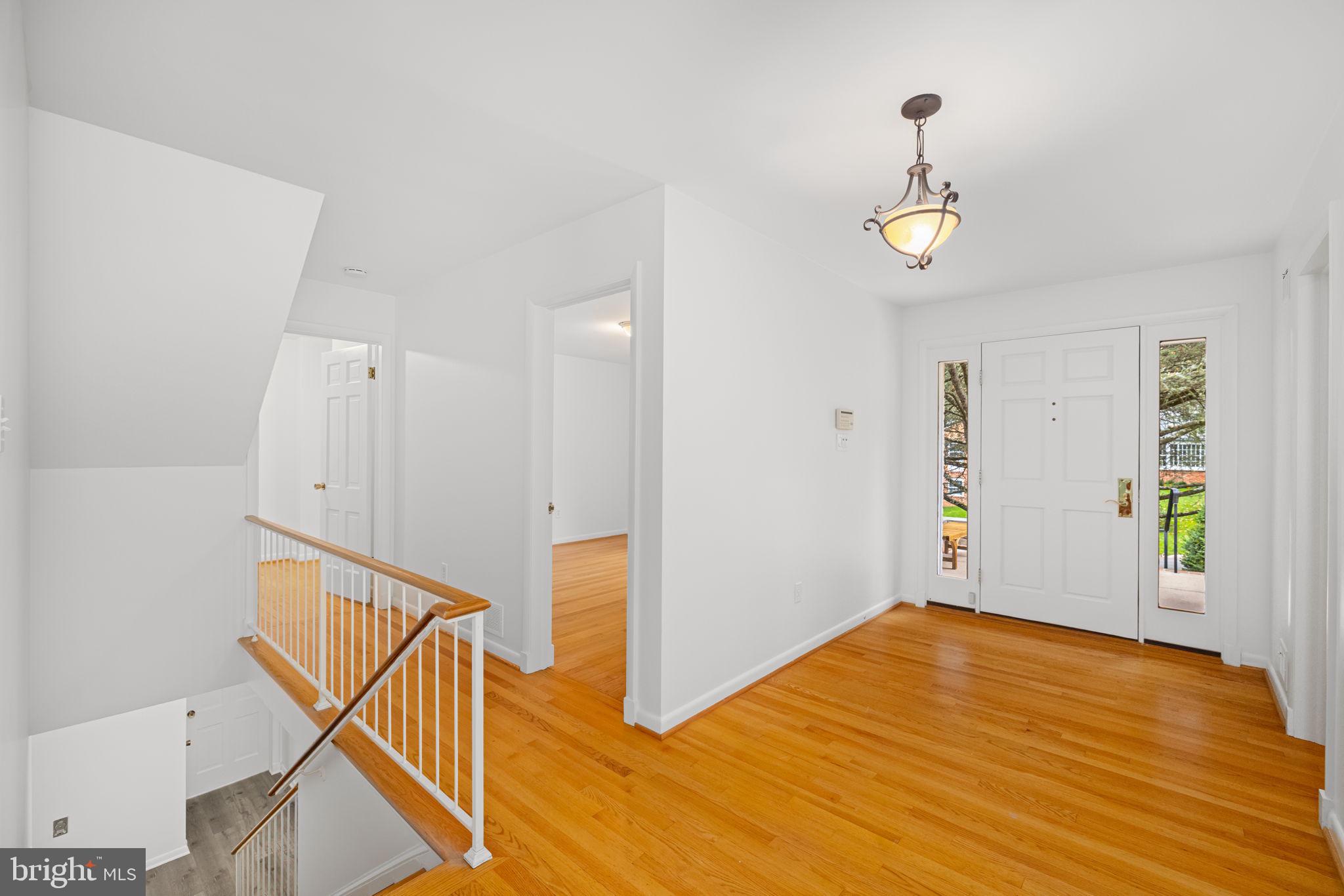 BRADLEY HILLS - Residential