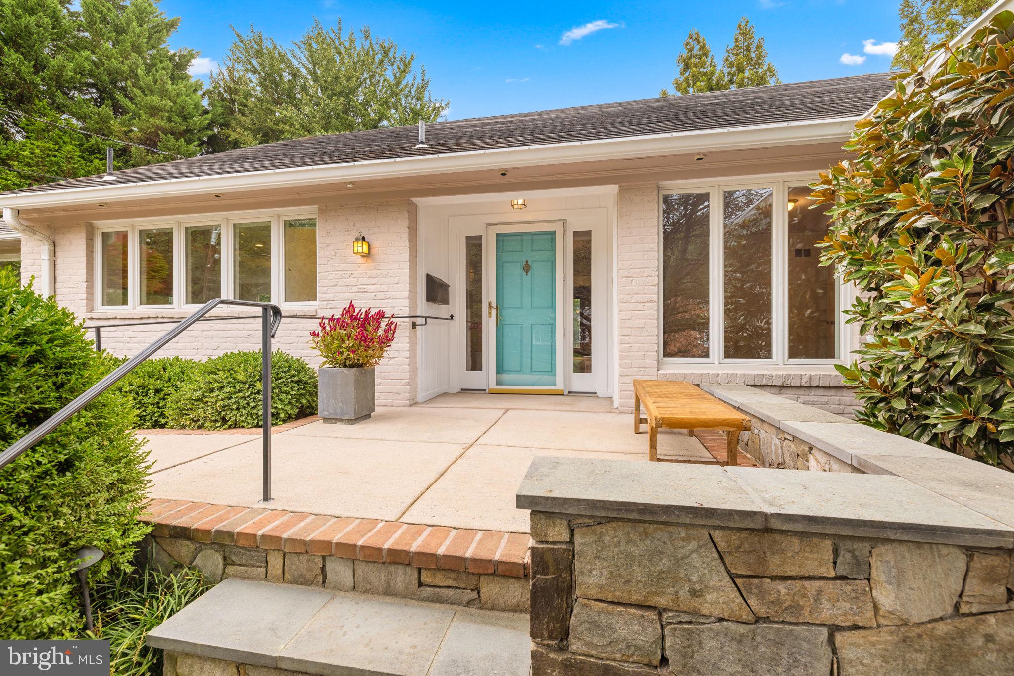 BRADLEY HILLS - Residential