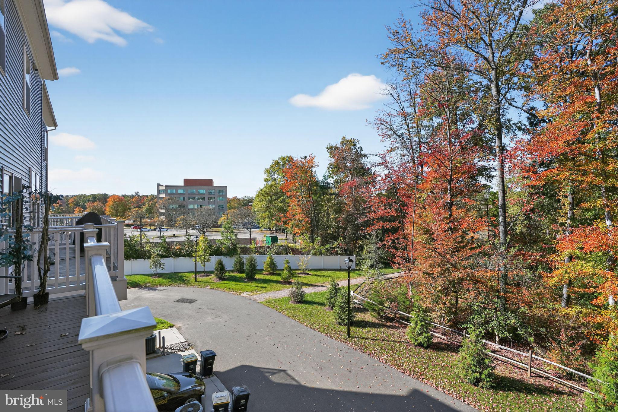 GLENN DALE COMMONS - Residential