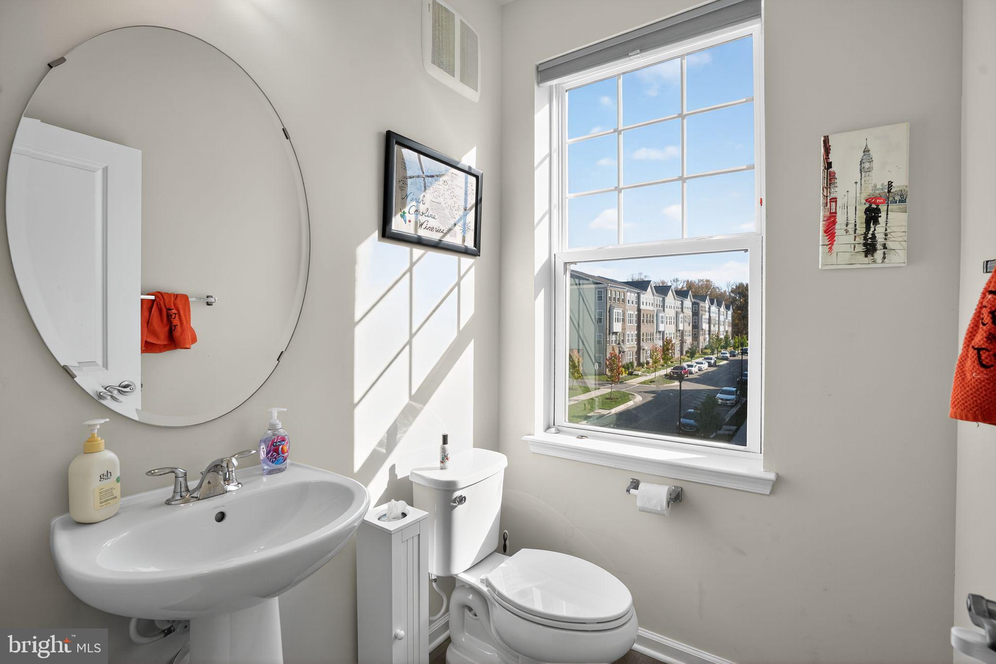 GLENN DALE COMMONS - Residential