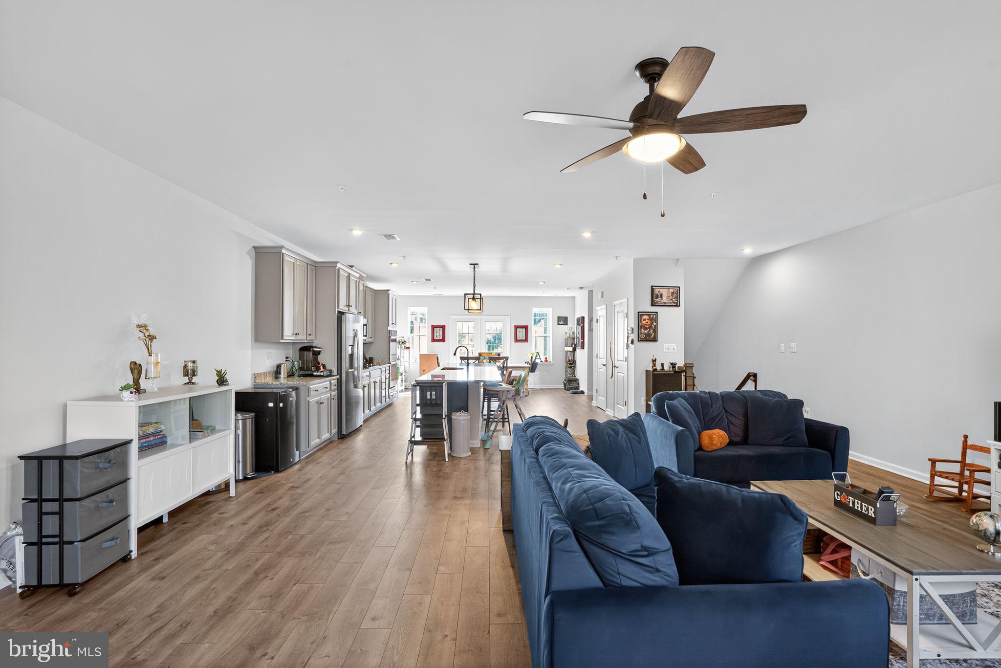 GLENN DALE COMMONS - Residential