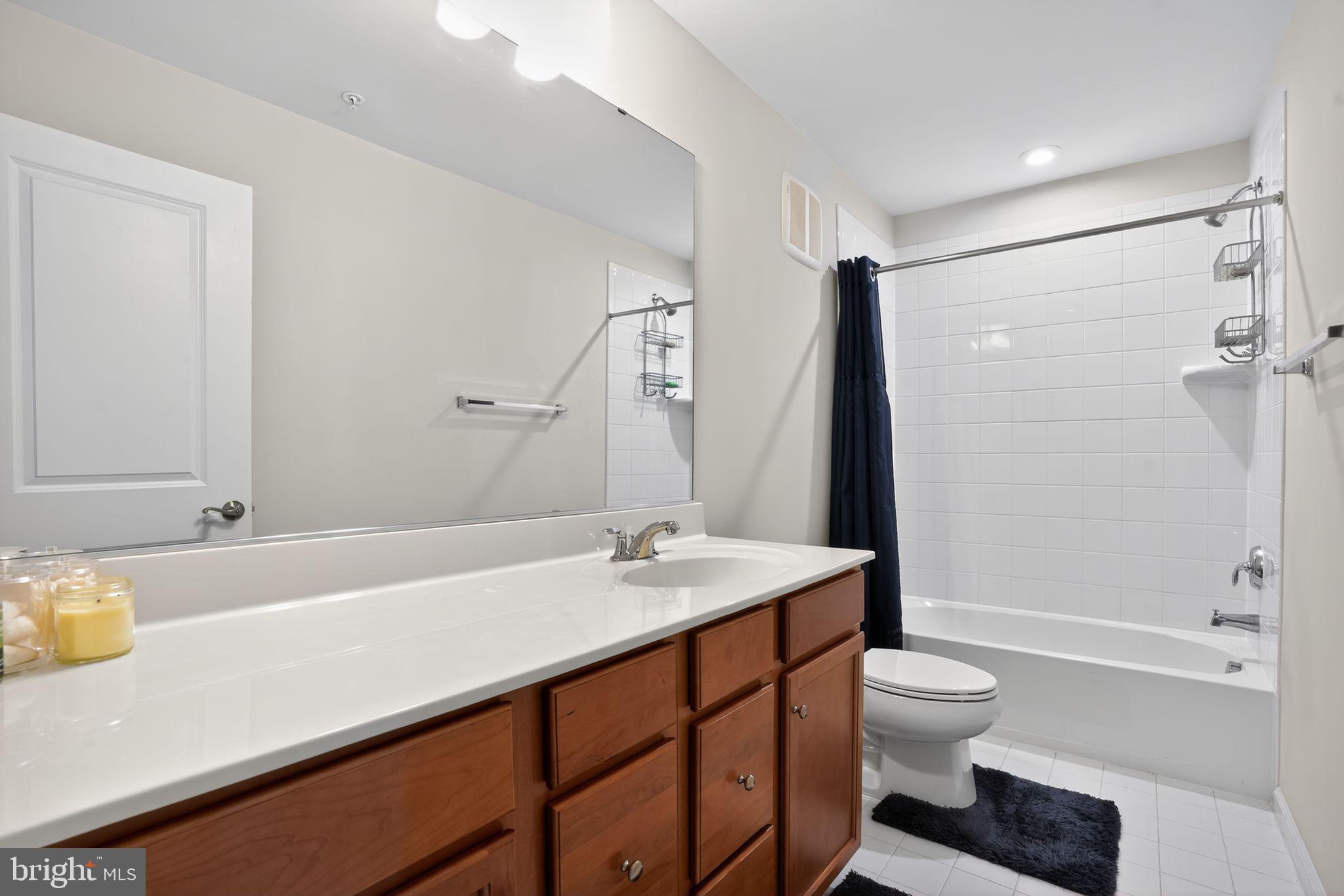 GLENN DALE COMMONS - Residential