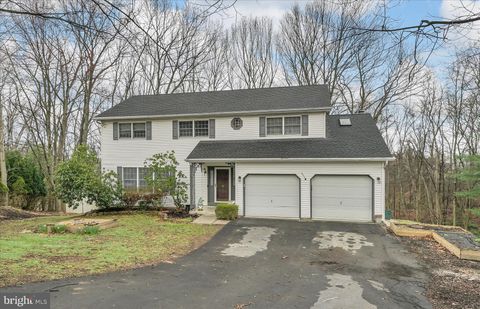 Tiny photo for 826 Pinewood Drive, POTTSVILLE, PA 17901 (MLS # PASK2026460)