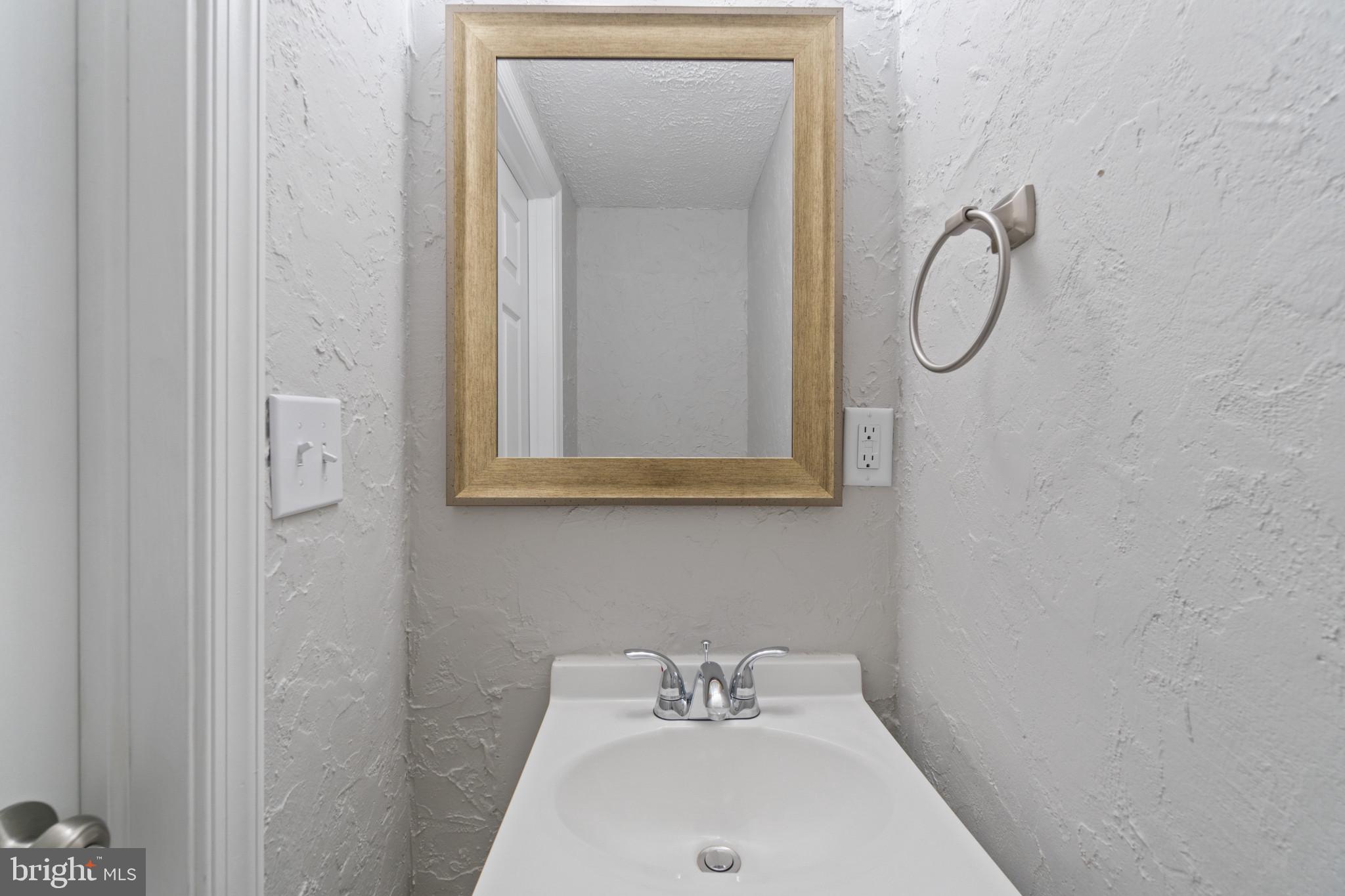 PERRY HALL - Residential Lease