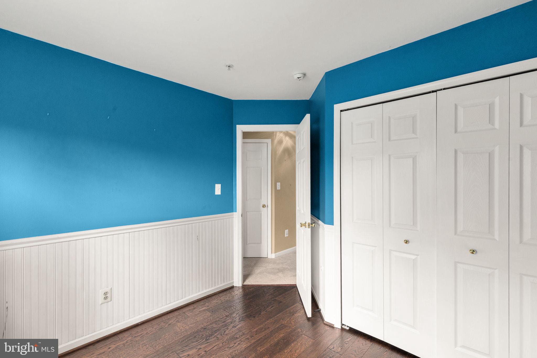 HOLLY WOODS - Residential