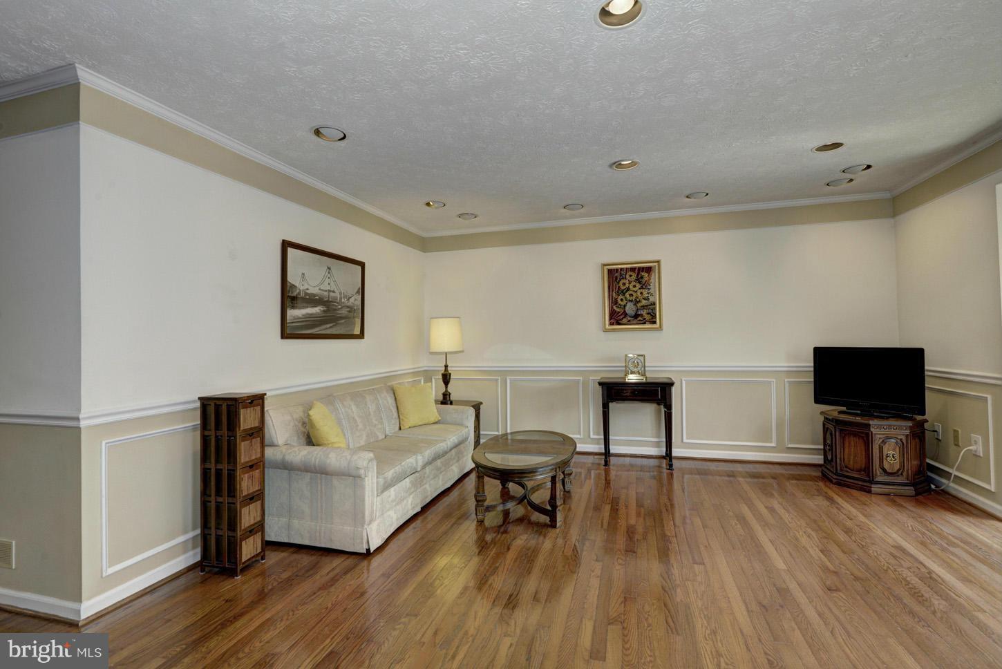 VILLAGE OF DORSEY SEARCH - Residential