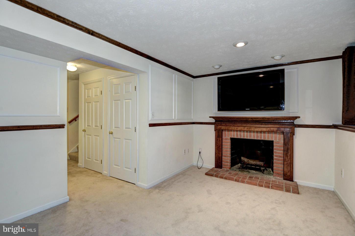 VILLAGE OF DORSEY SEARCH - Residential