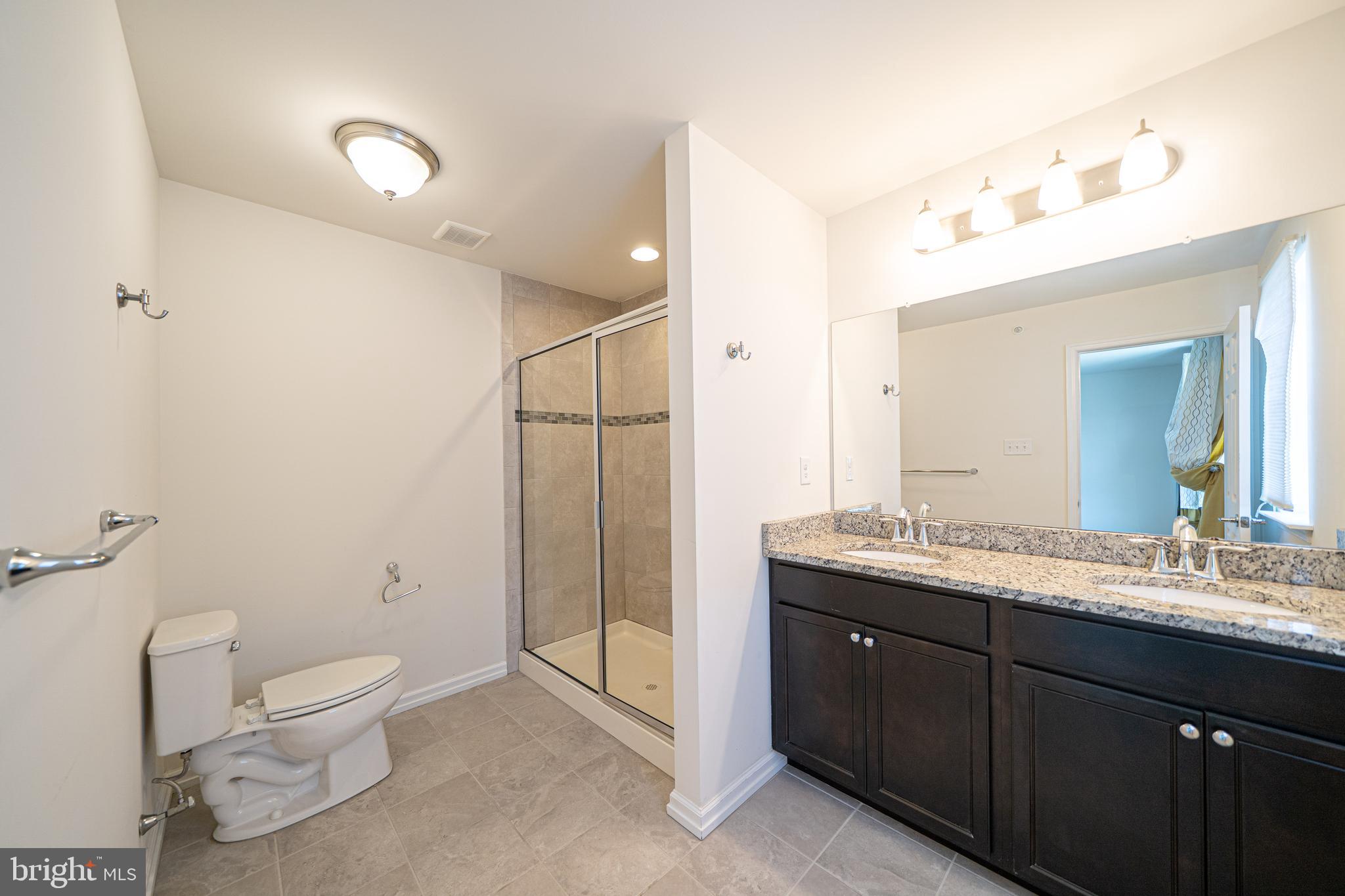 HATFIELD MANOR - Residential