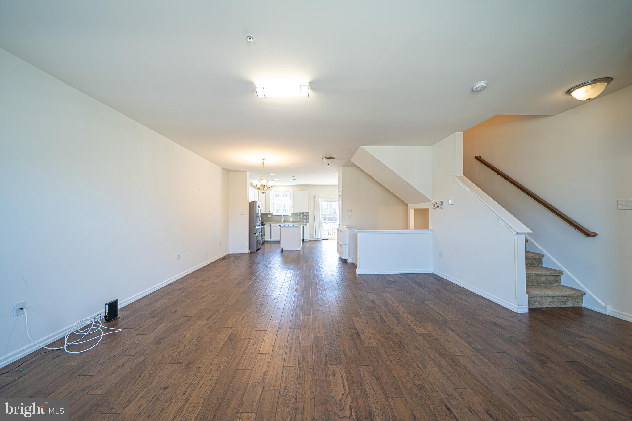 HATFIELD MANOR - Residential