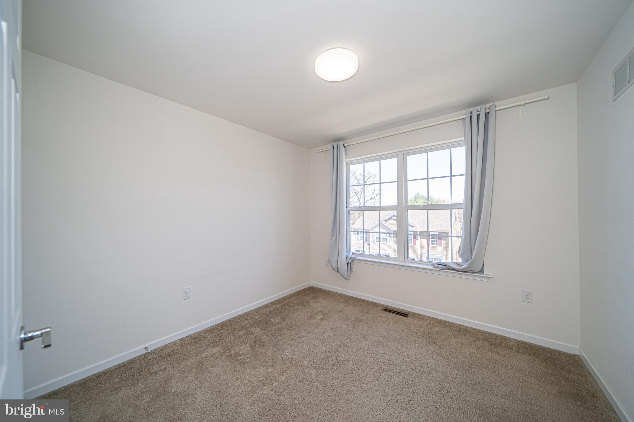 HATFIELD MANOR - Residential