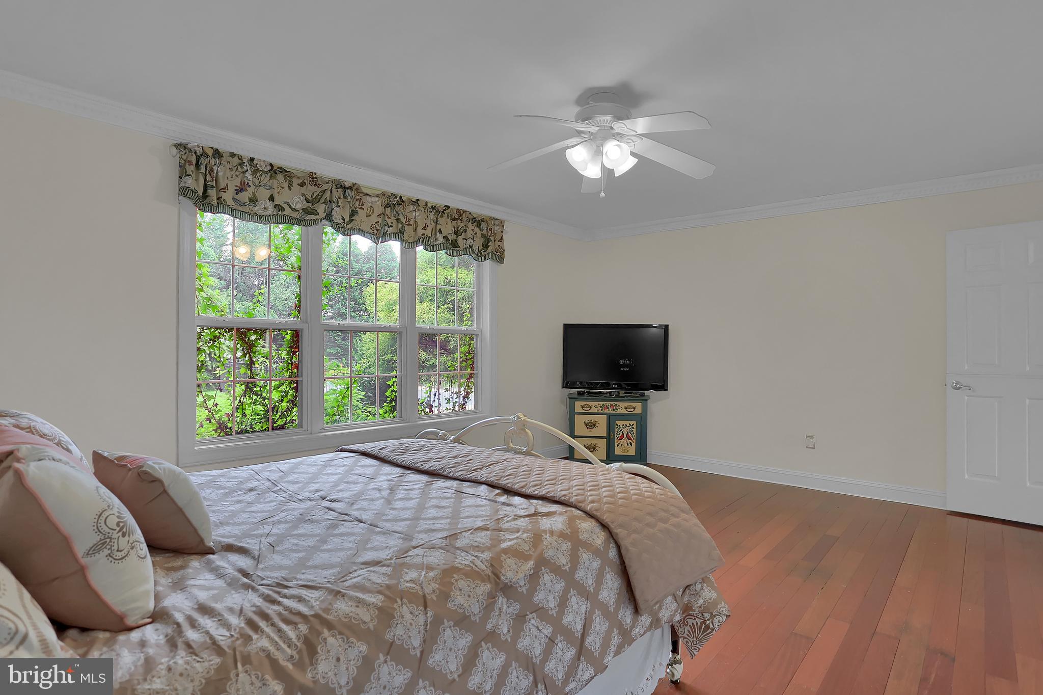 CHANTILLY MANOR - Residential