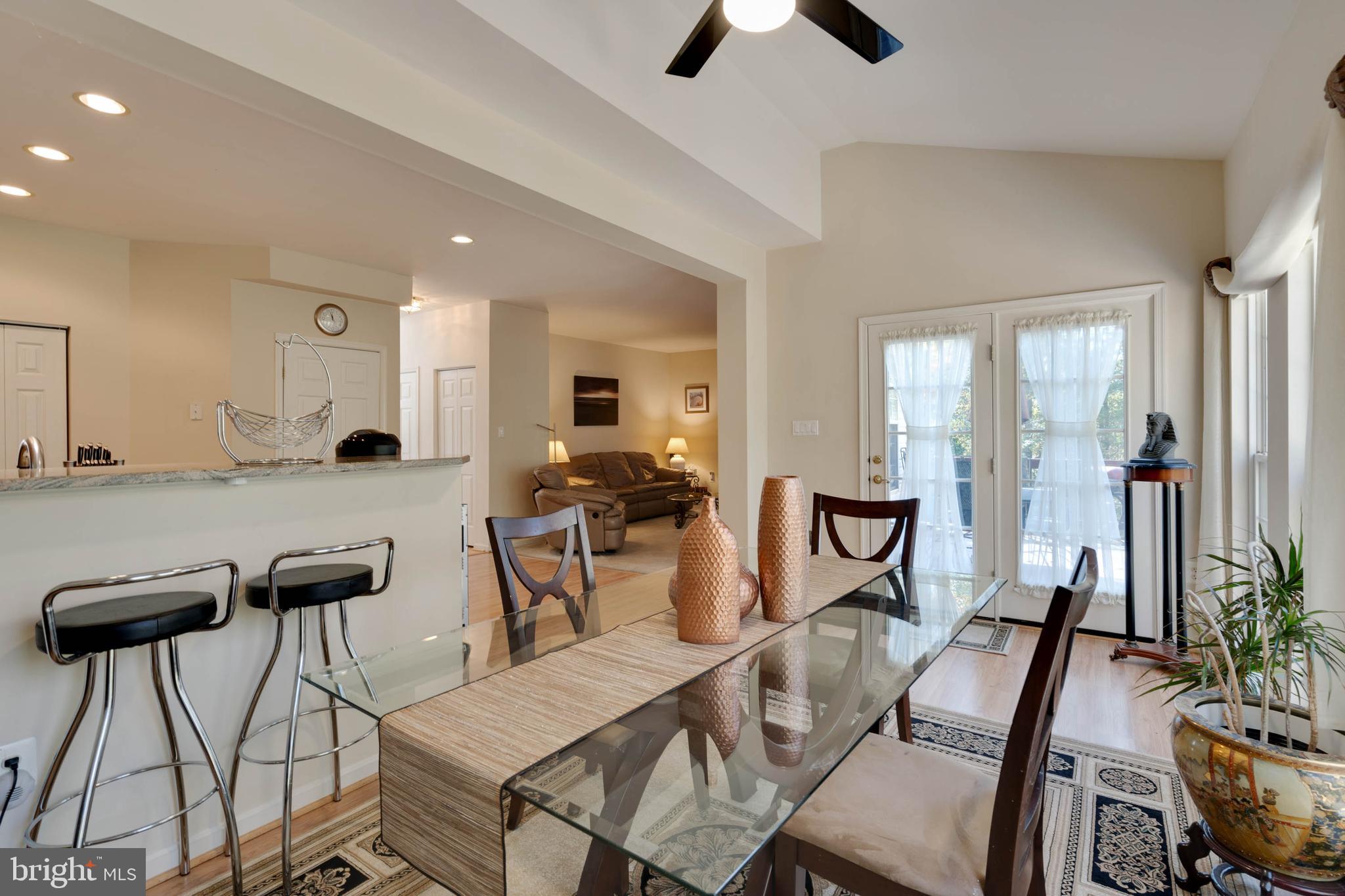 CARRIAGE CROSSING - Residential