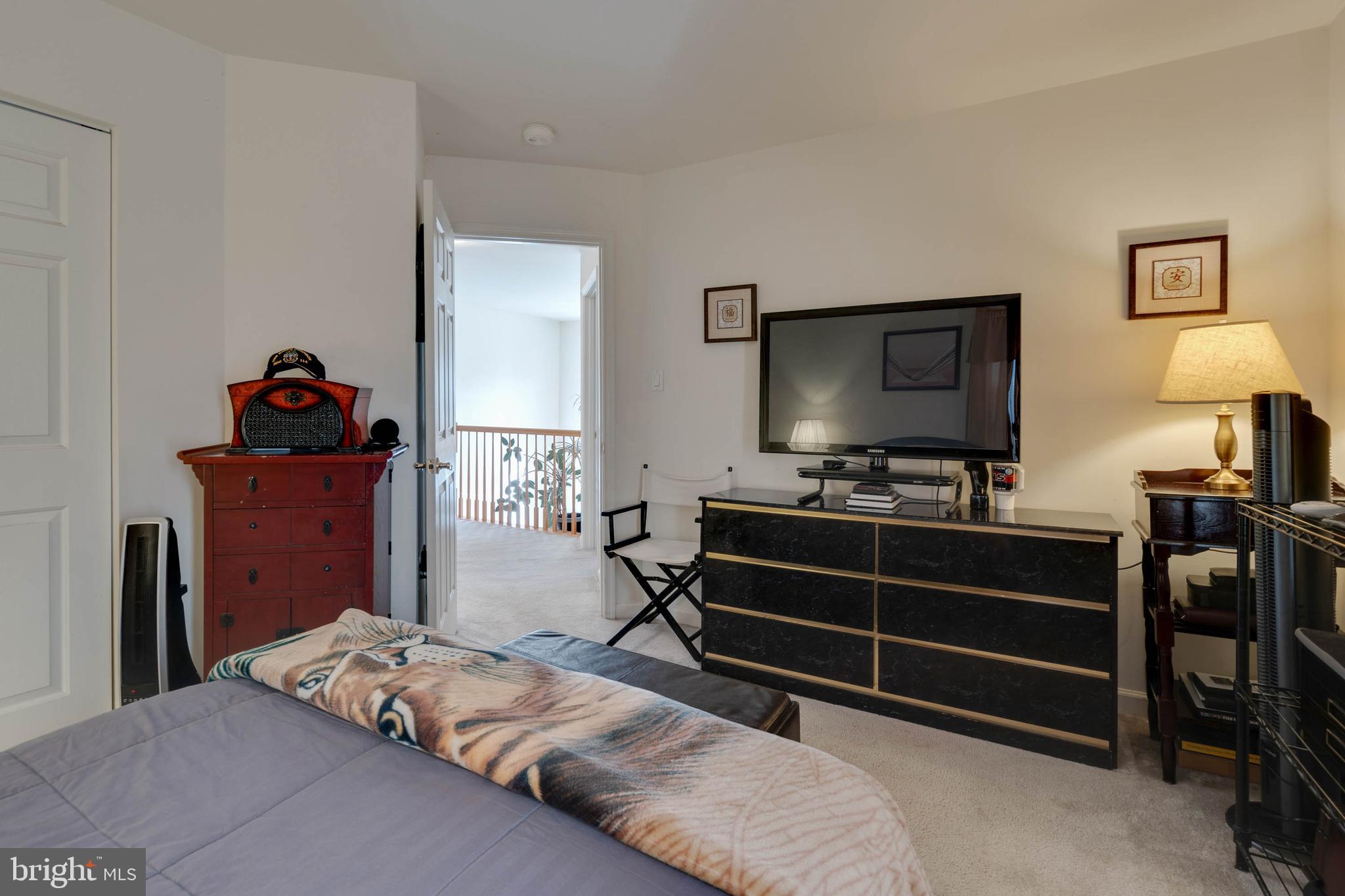 CARRIAGE CROSSING - Residential