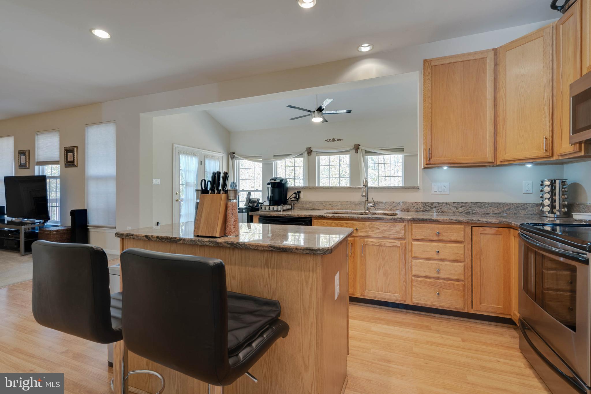 CARRIAGE CROSSING - Residential