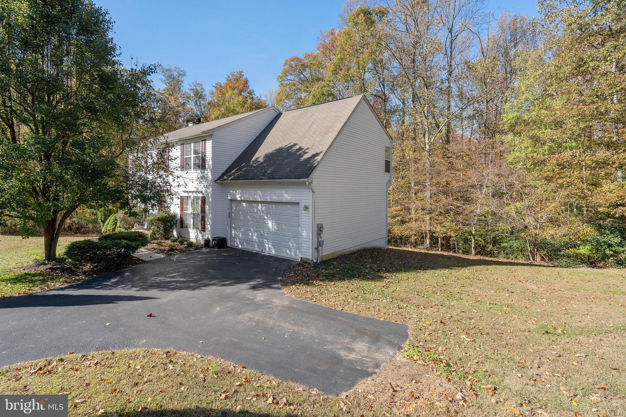 CARRIAGE CROSSING - Residential
