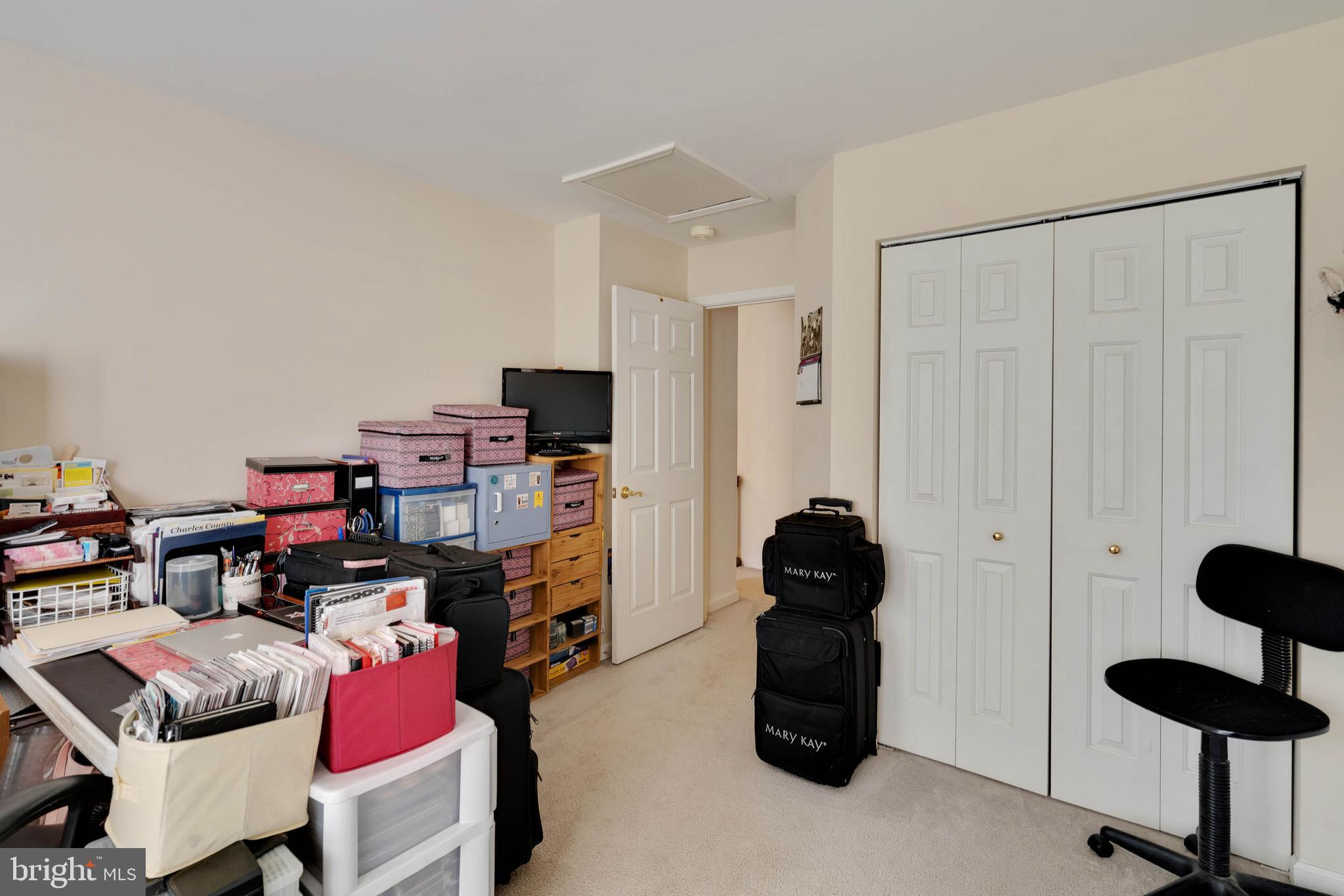 CARRIAGE CROSSING - Residential