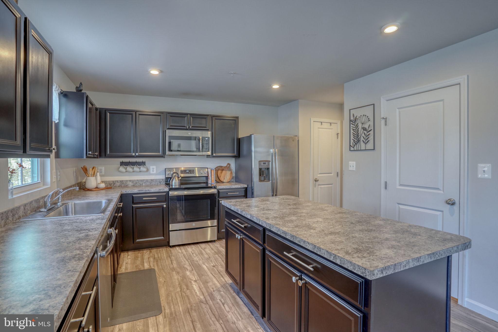 RIDGELY FOREST - Residential